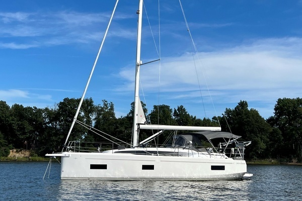 2022 Bavaria C38