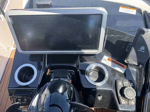 2026 Yamaha Boats 252SD - 27