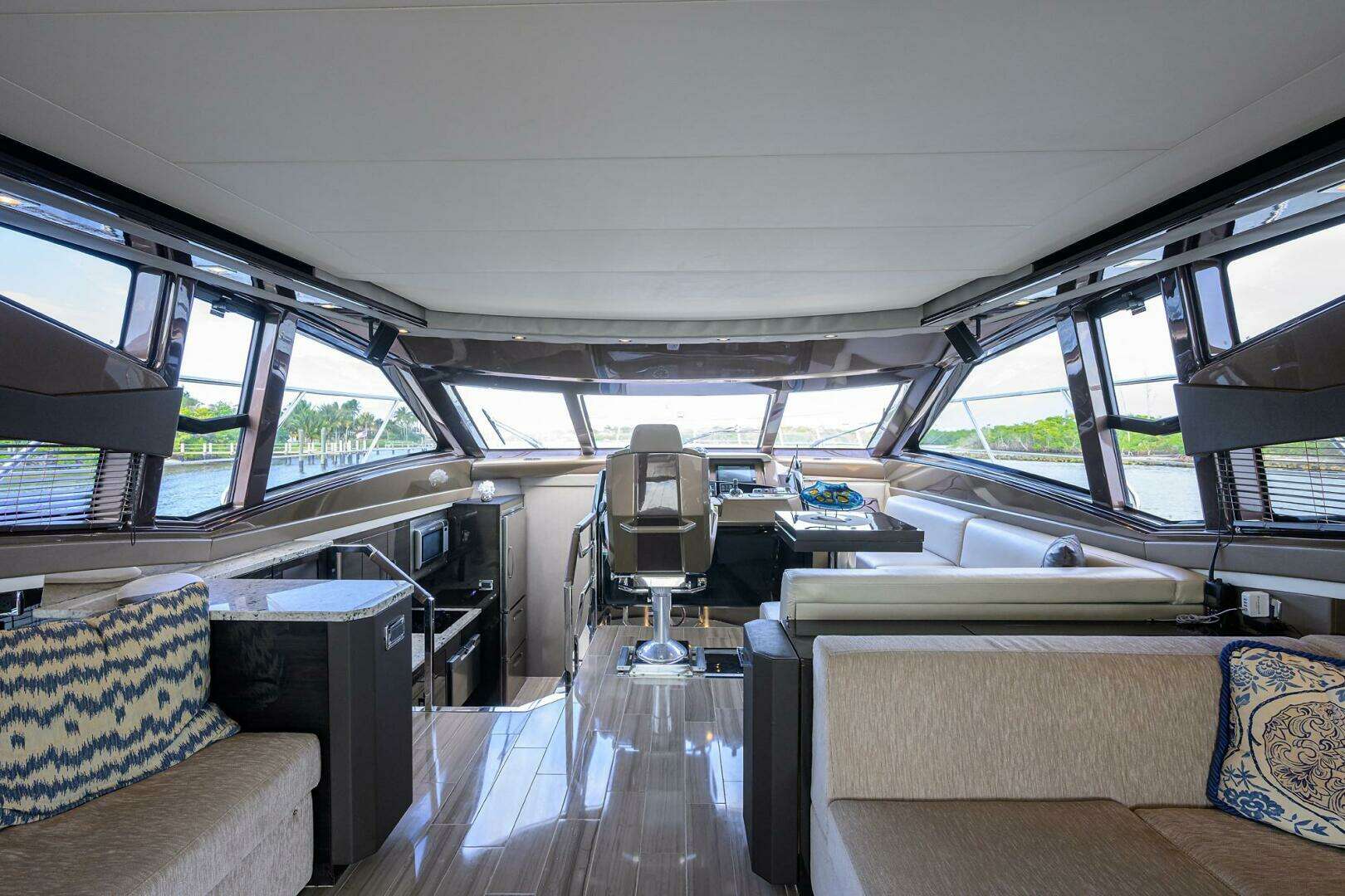 2016 Marquis 660 Sport Yacht - Image 23