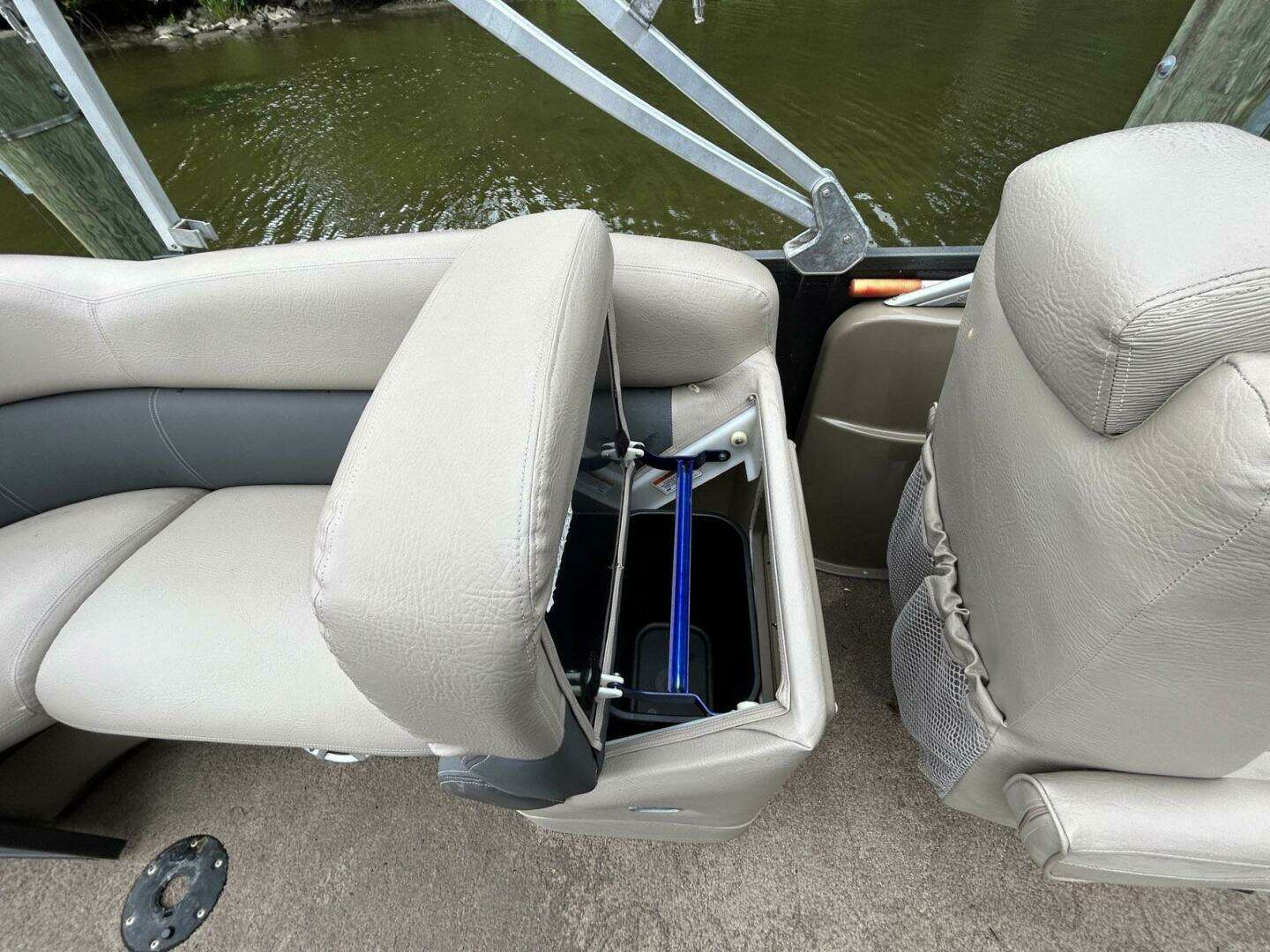2013 Premier 250 S-Series - Image 15