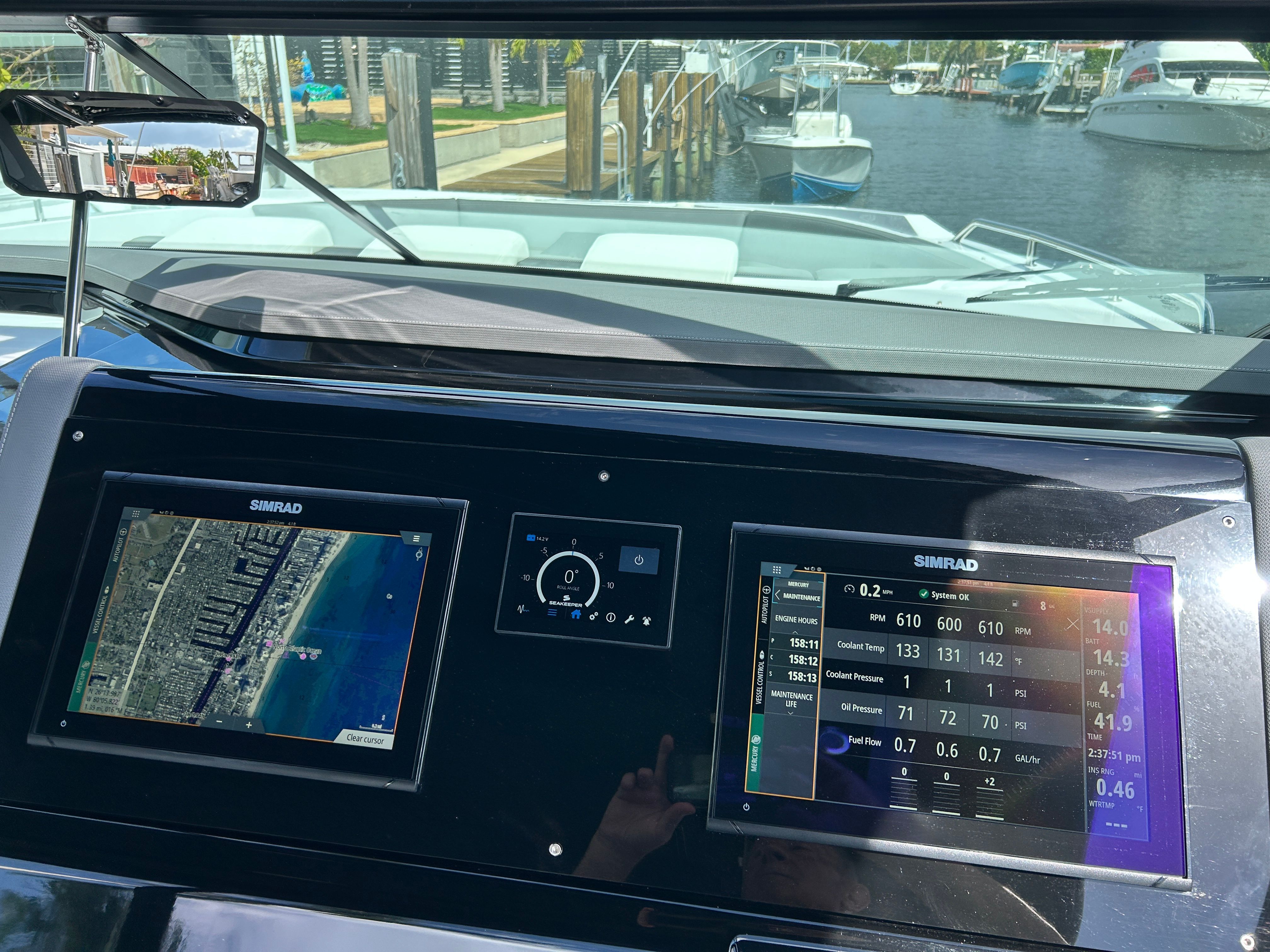 2023 Cruisers Yachts 38 GLS OB - 9