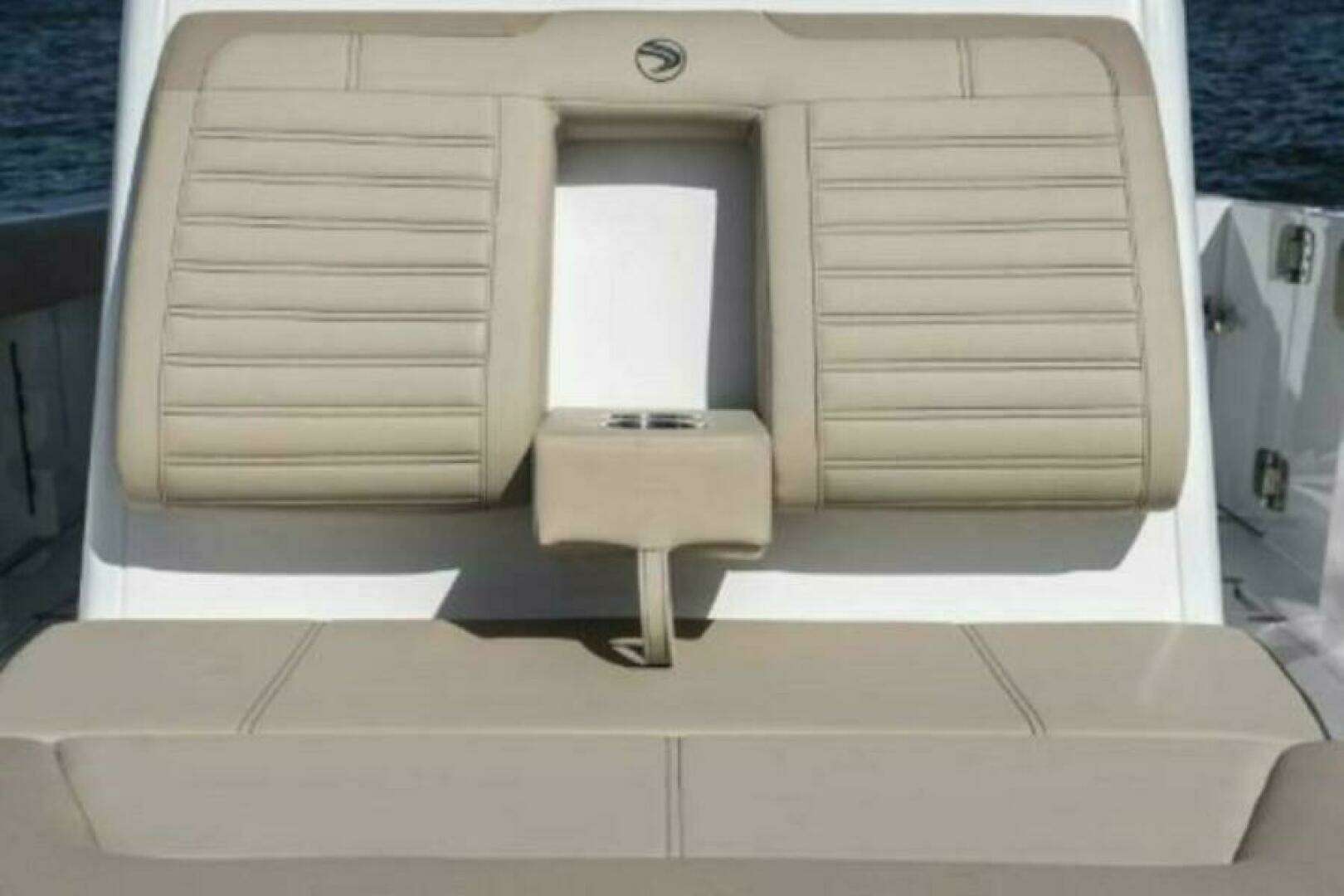2025 Edgewater 340CC - Image 8