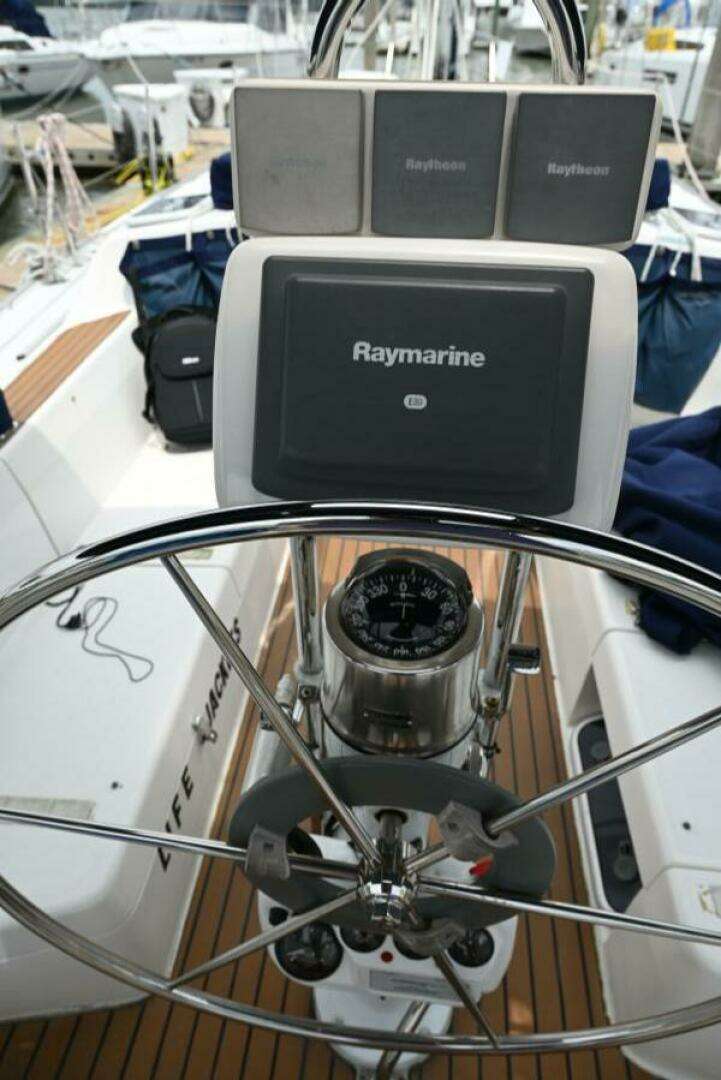2002 Catalina 36 MKII - Image 21