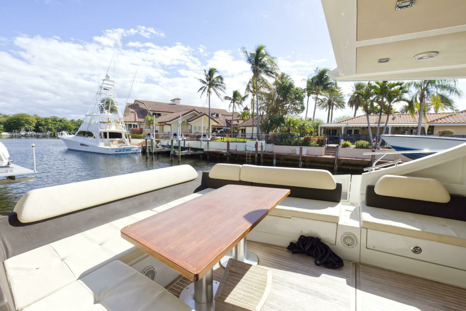 2013 Azimut 55S - Image 14