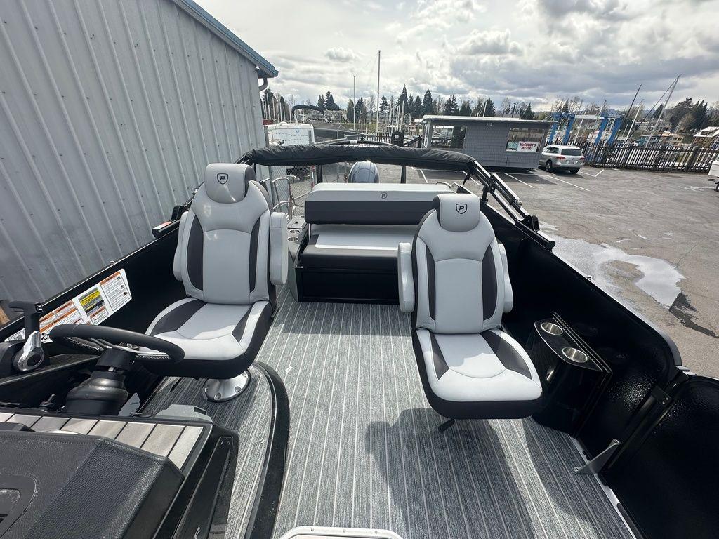 2025 Premier 230 Sunsation RL - 8