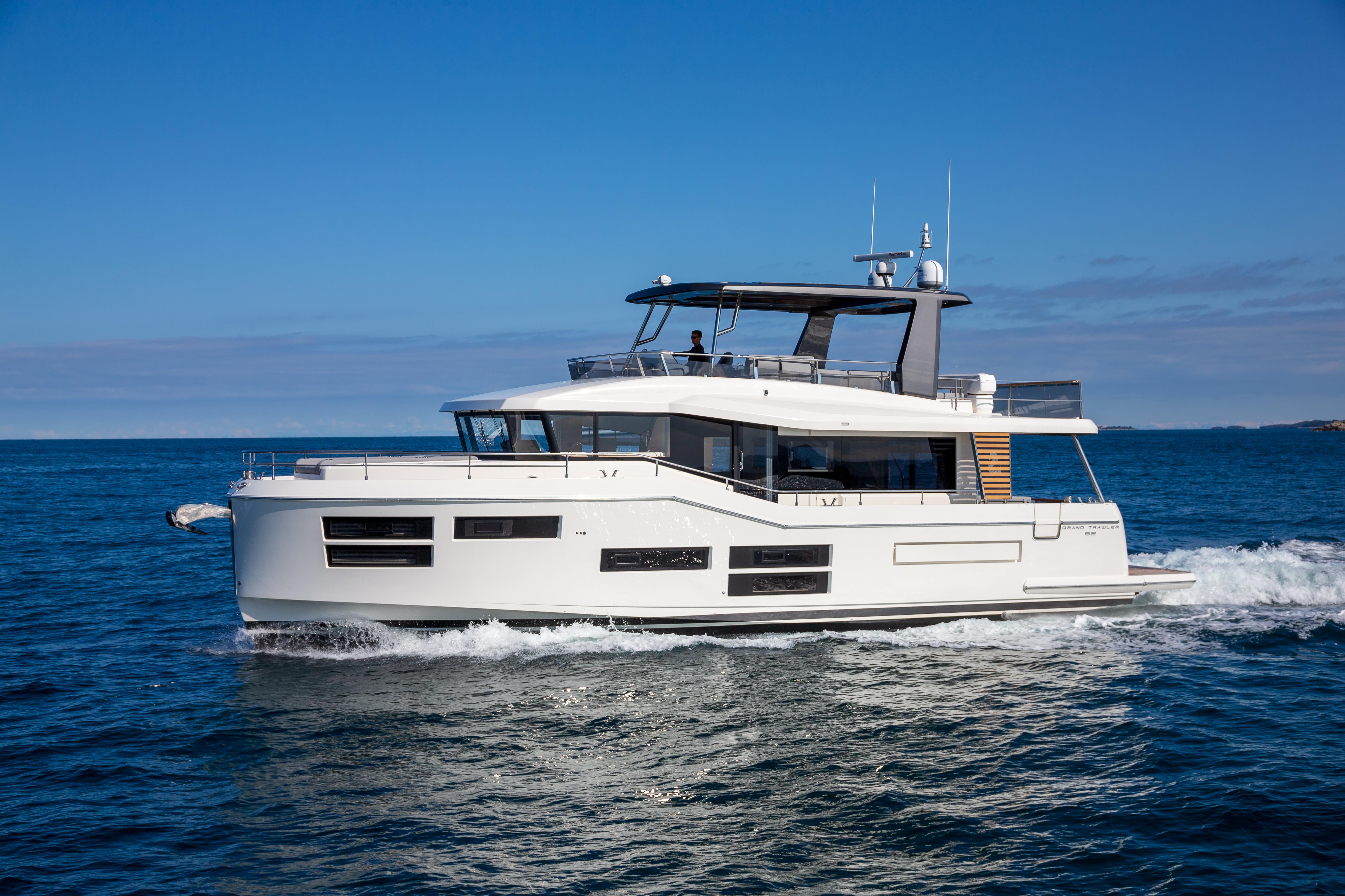 2026 Beneteau Grand Trawler 63