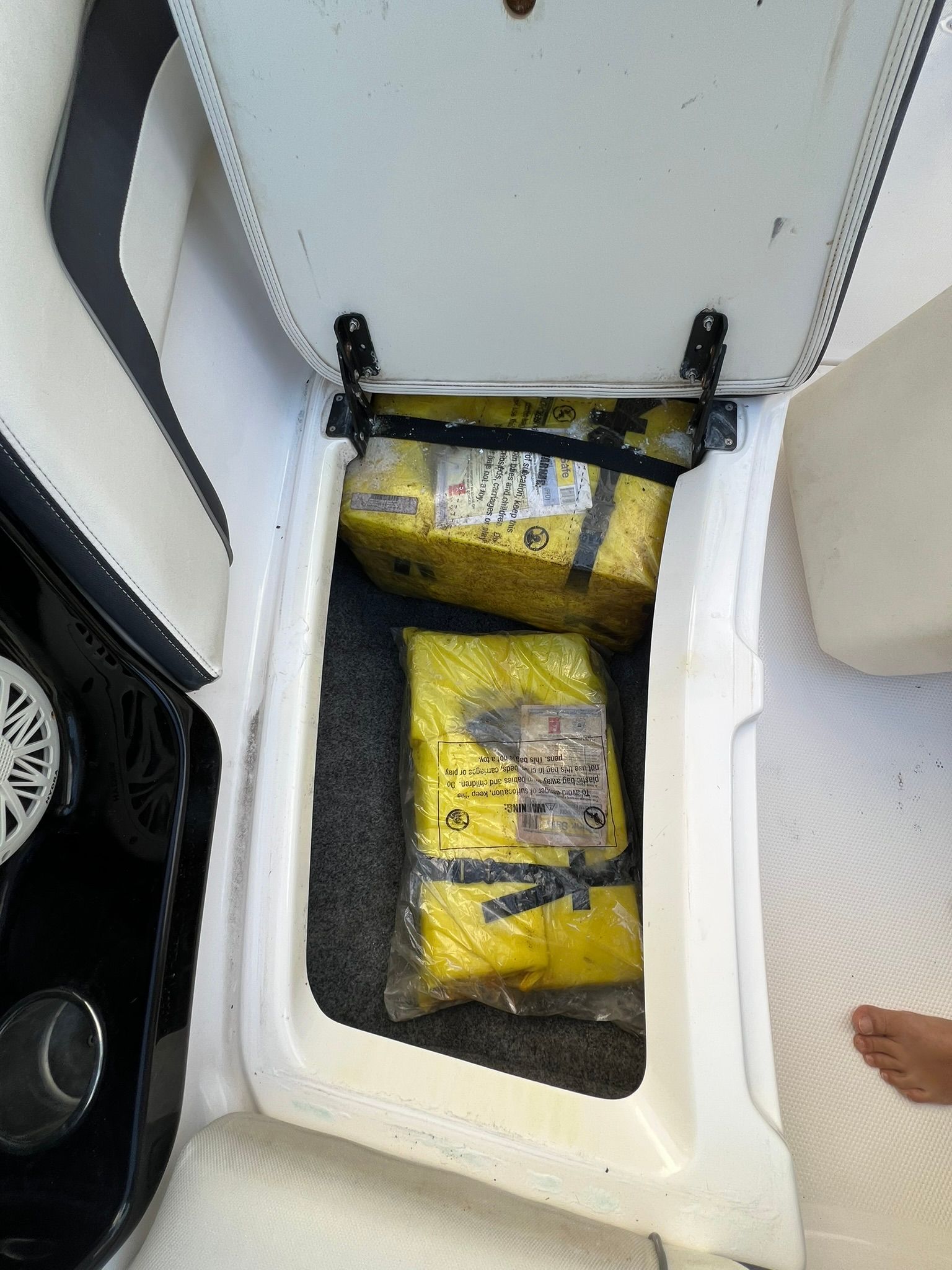 2016 Yamaha Boats AR240 - 41