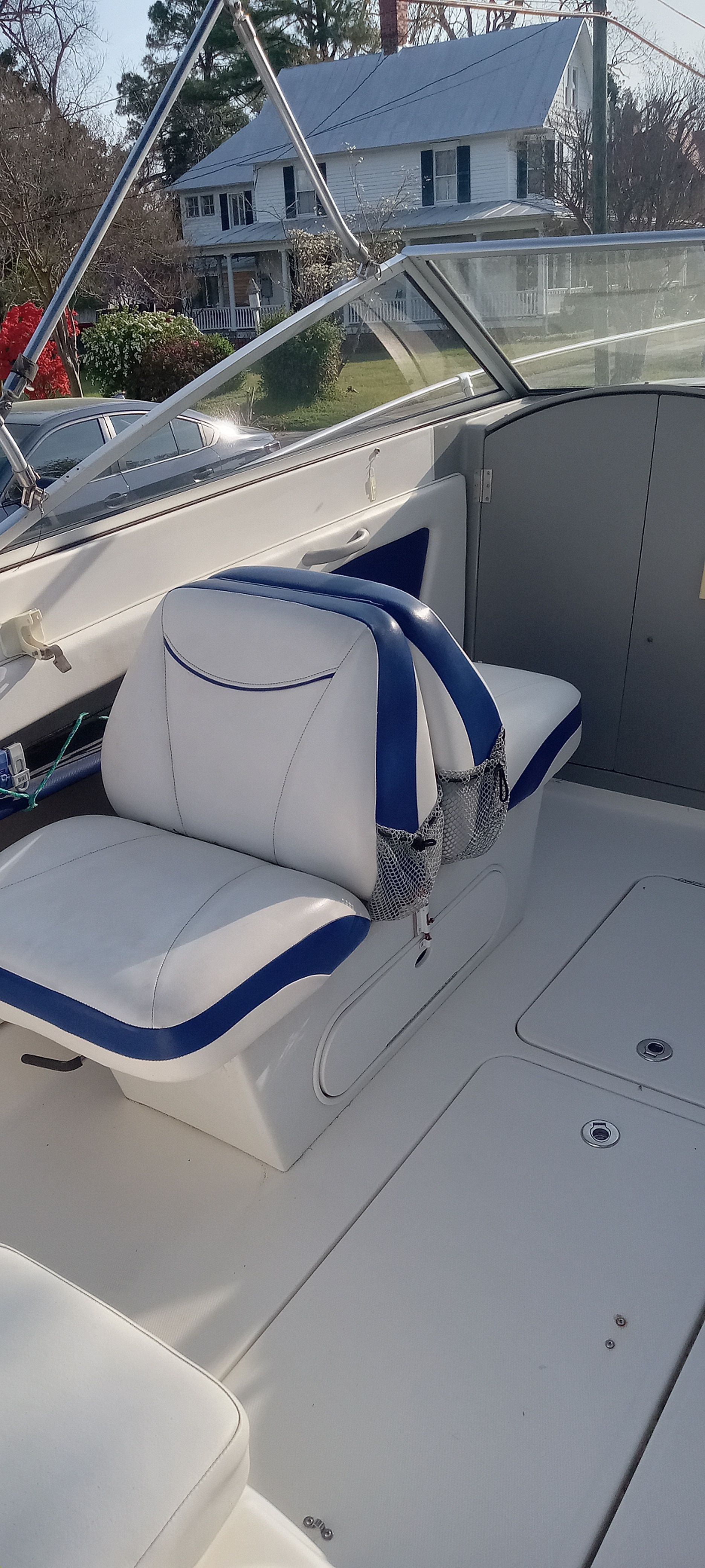 2009 Bayliner Discovery 192 - 4
