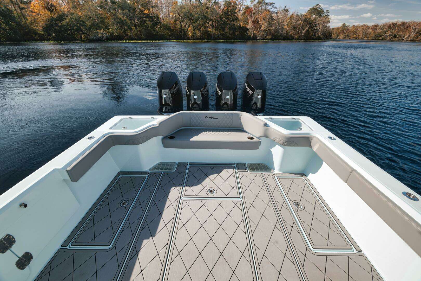 2026 Front Runner 39 Center Console - Image 10