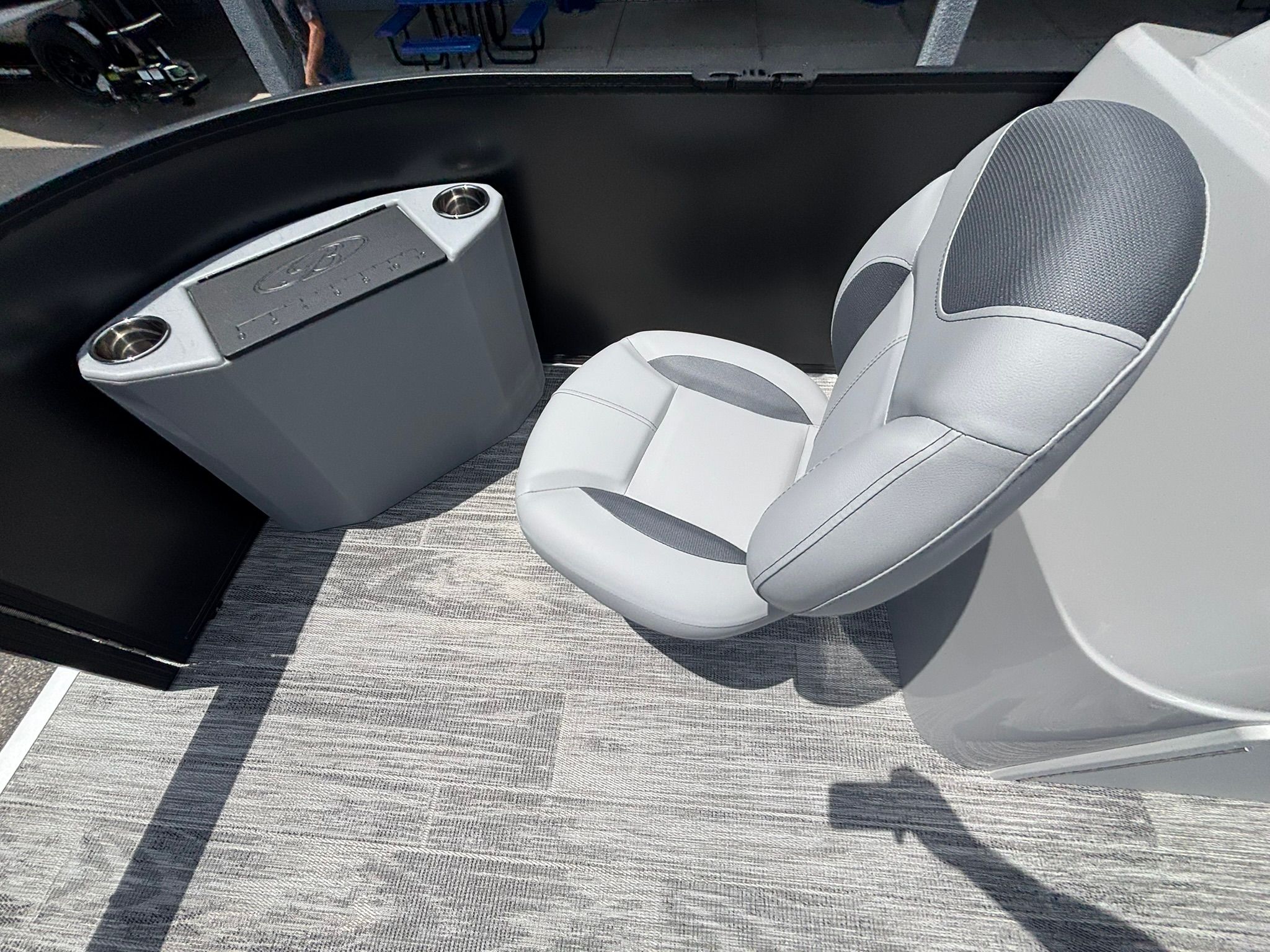 2027 Bentley Pontoons 200 Fish CWT - 12