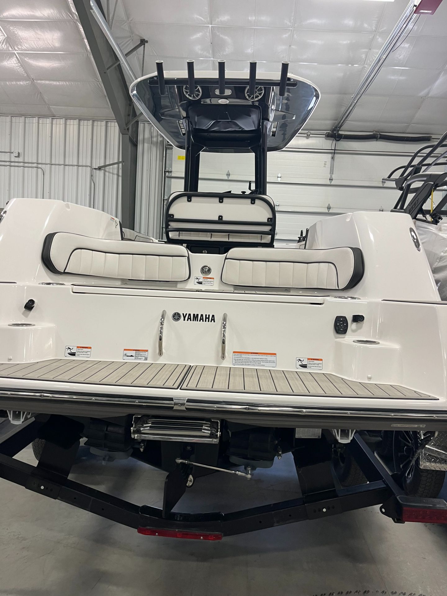 2023 Yamaha Boats 252 FSH Sport - 4