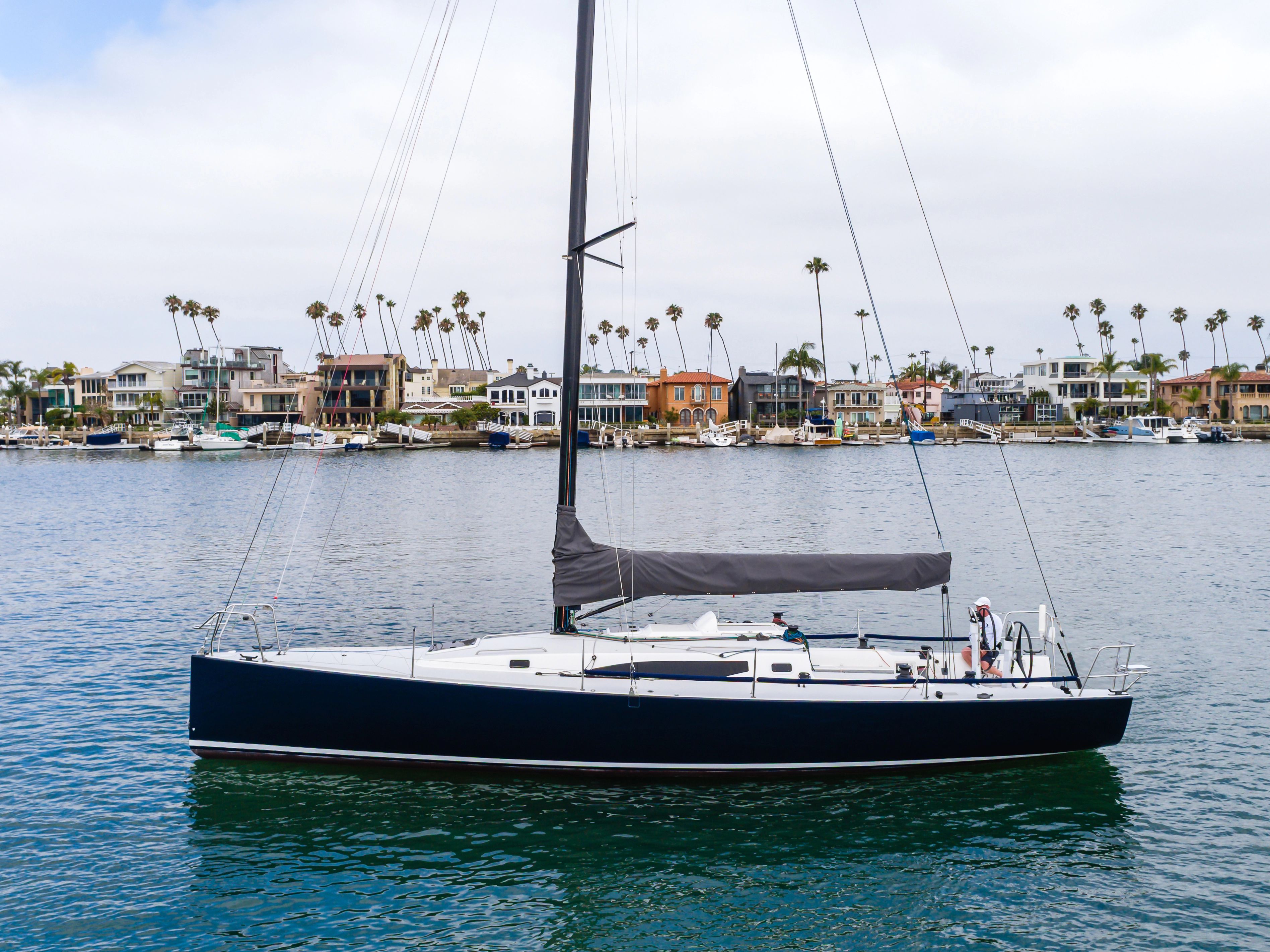 2019 J Boats J/121 - 2