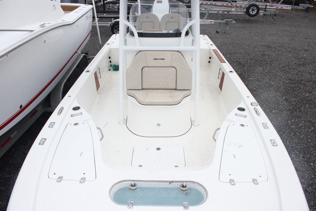 2022 Sea Pro 248 Bay Boat - 13