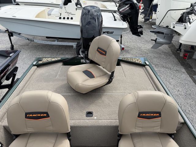 2026 Tracker Bass Tracker Classic Limited - 14