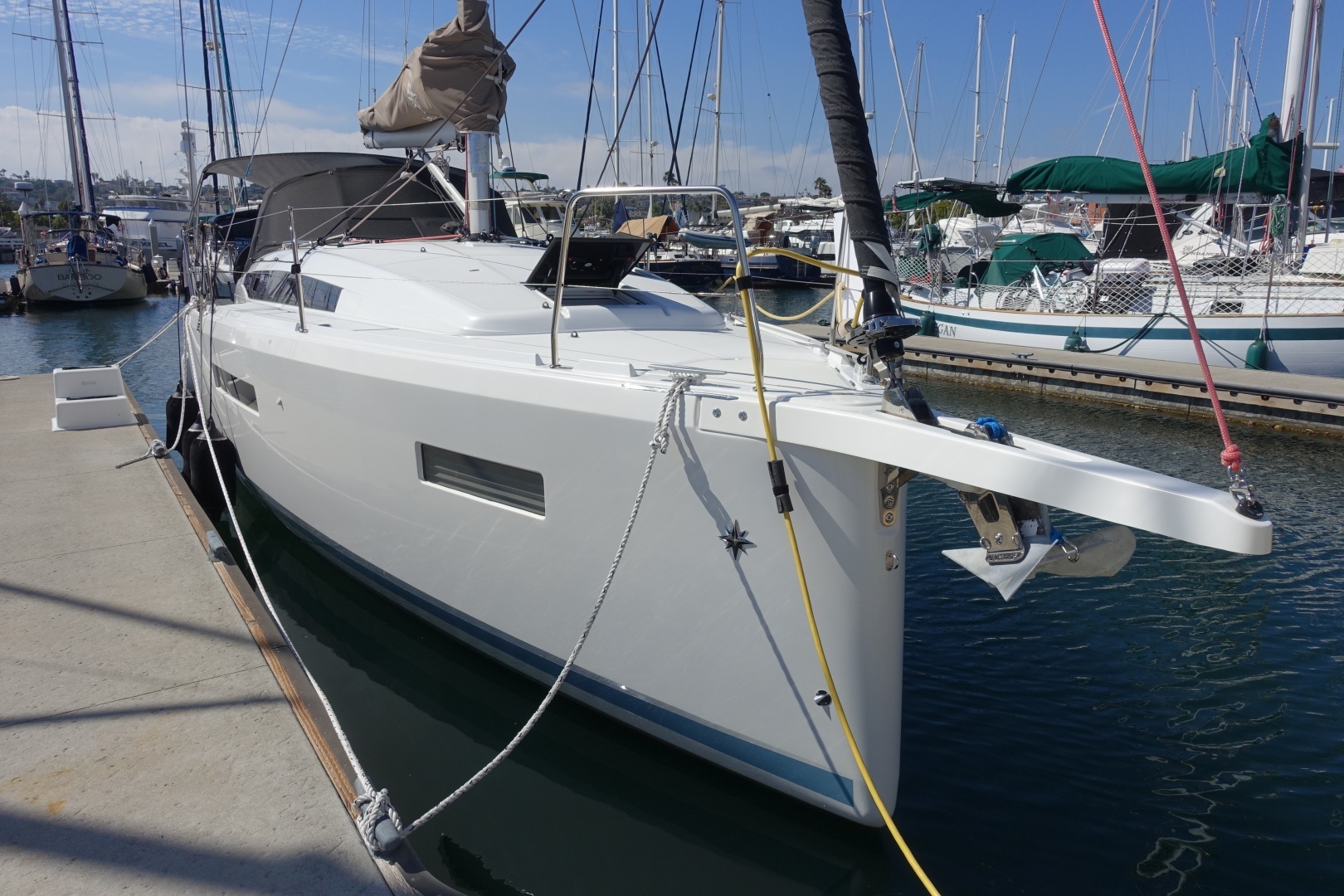 2023 Jeanneau 380 PERFORMANCE - Image 4