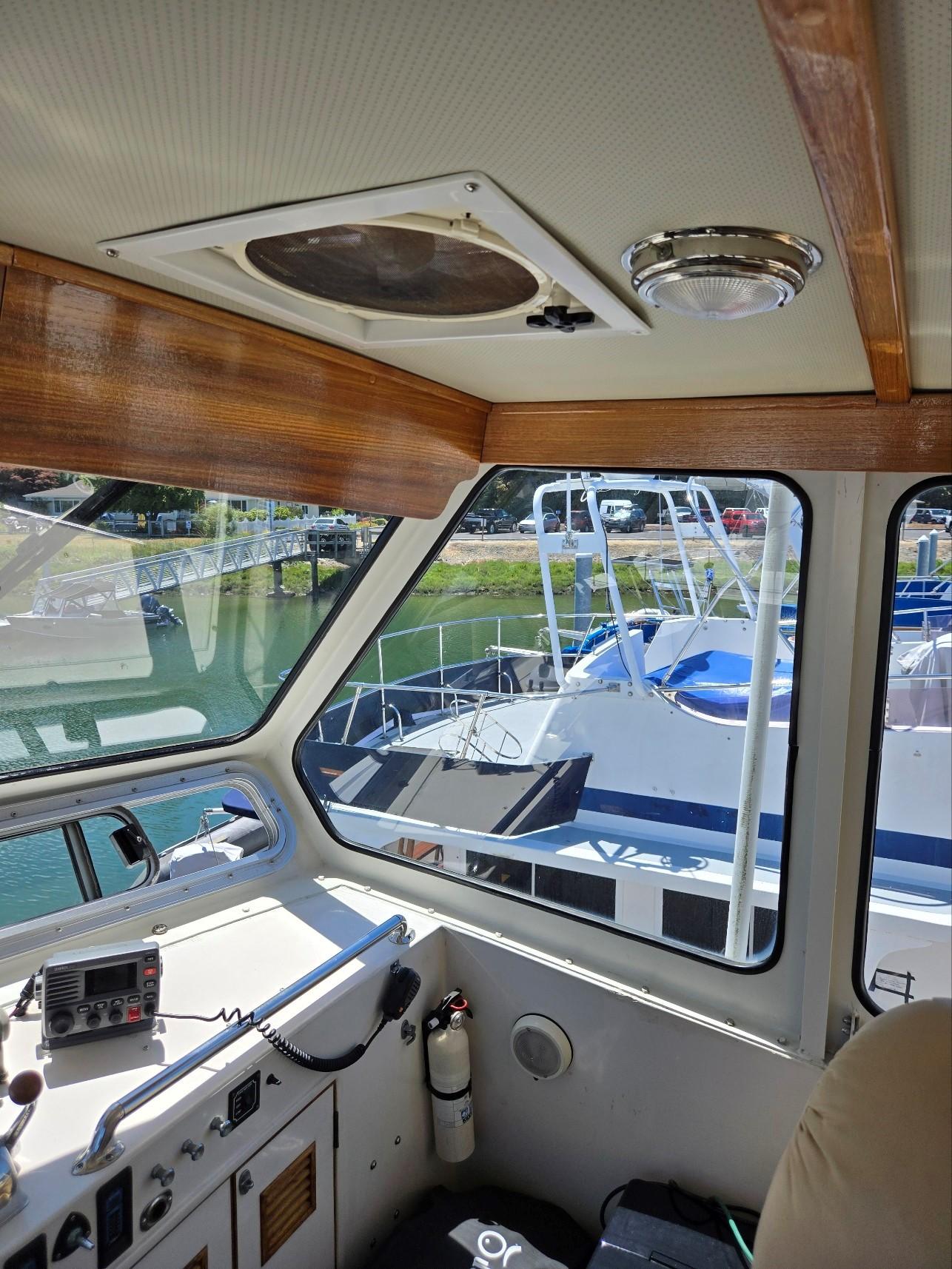 Interior view of 1983 Ocean Alexander 43 Flush Aft Deck - enclosure