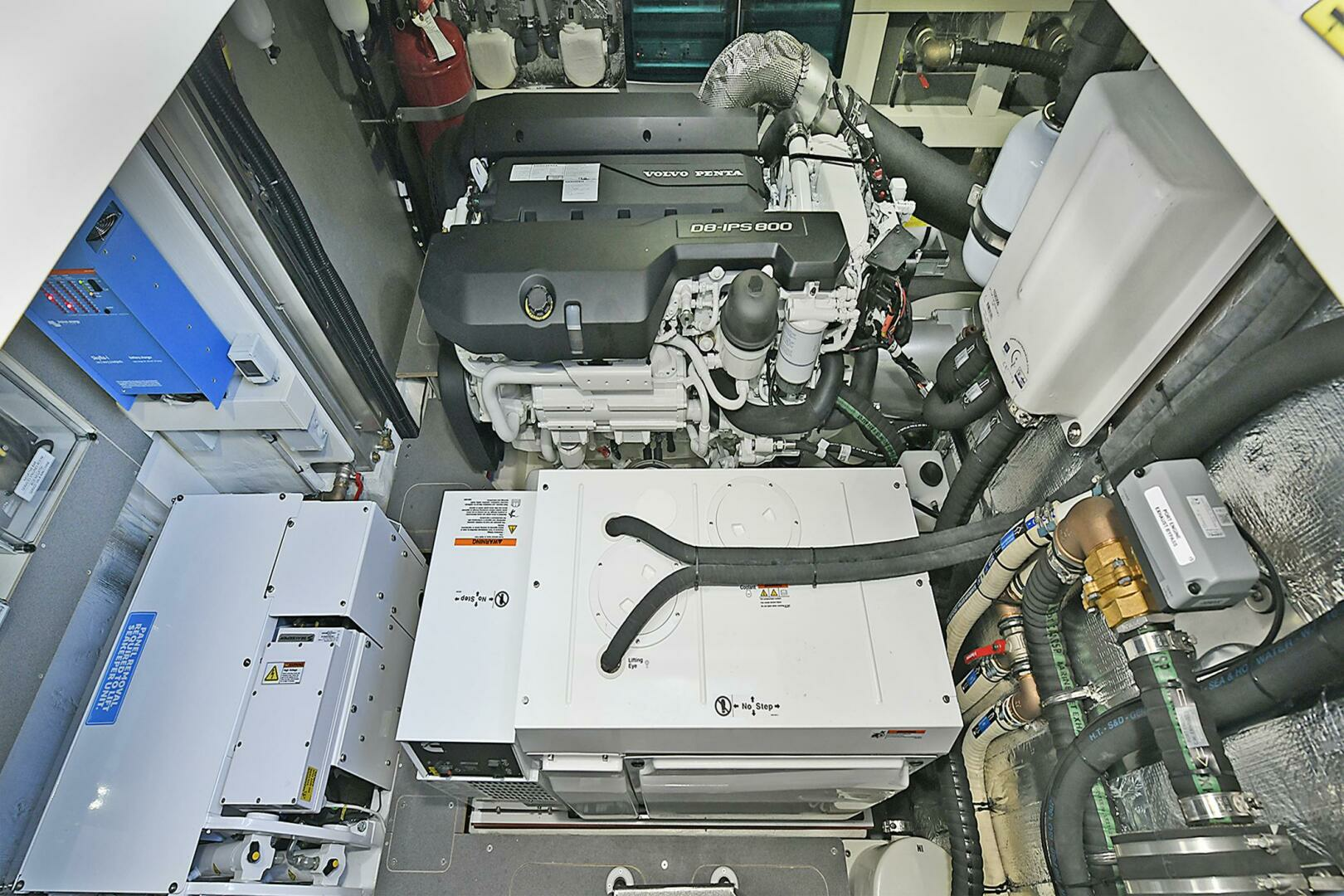 2027 Absolute 52 Fly - Image 56