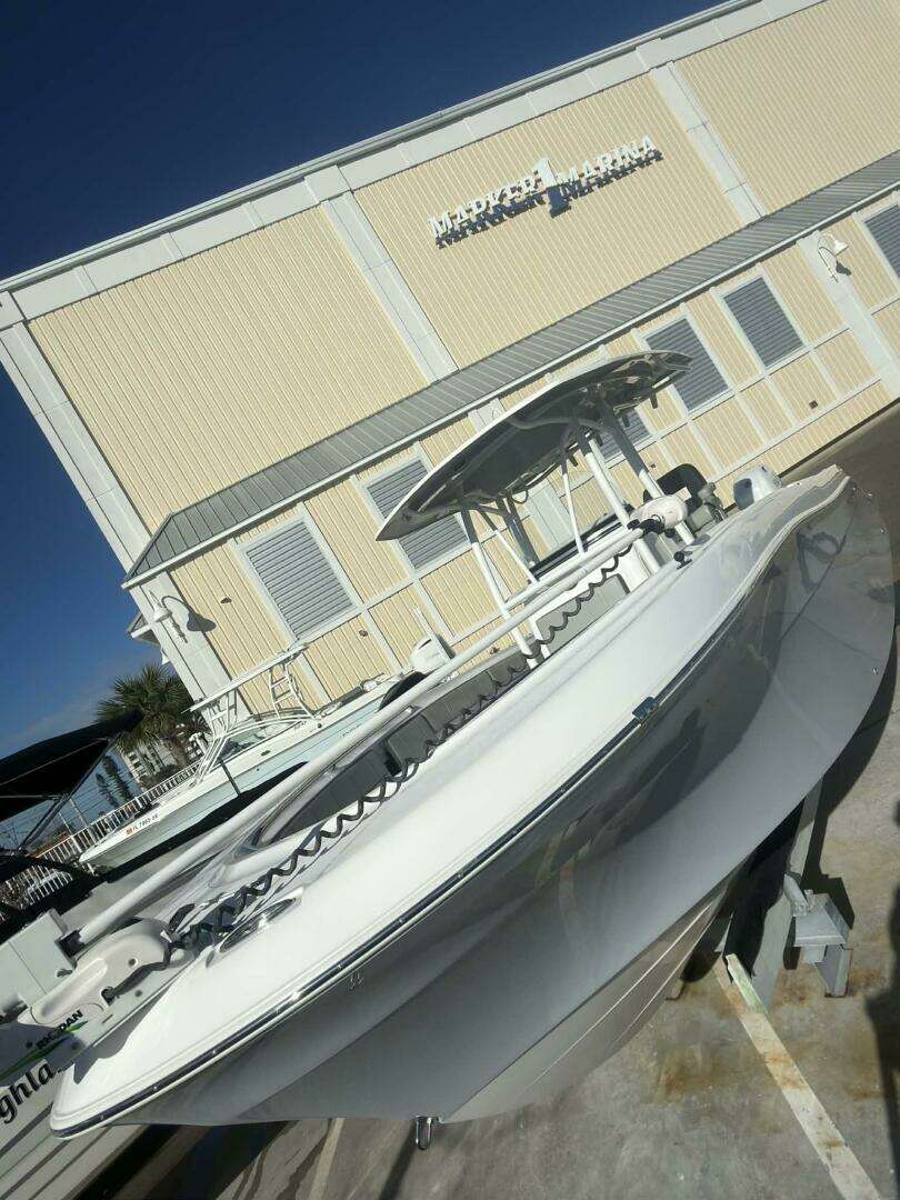 2021 Aquasport 2500 Center Console - Image 31