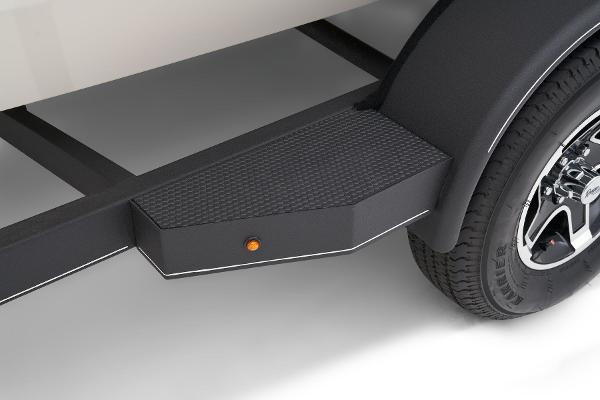 2025 Ranger ALPHA 208 - 68