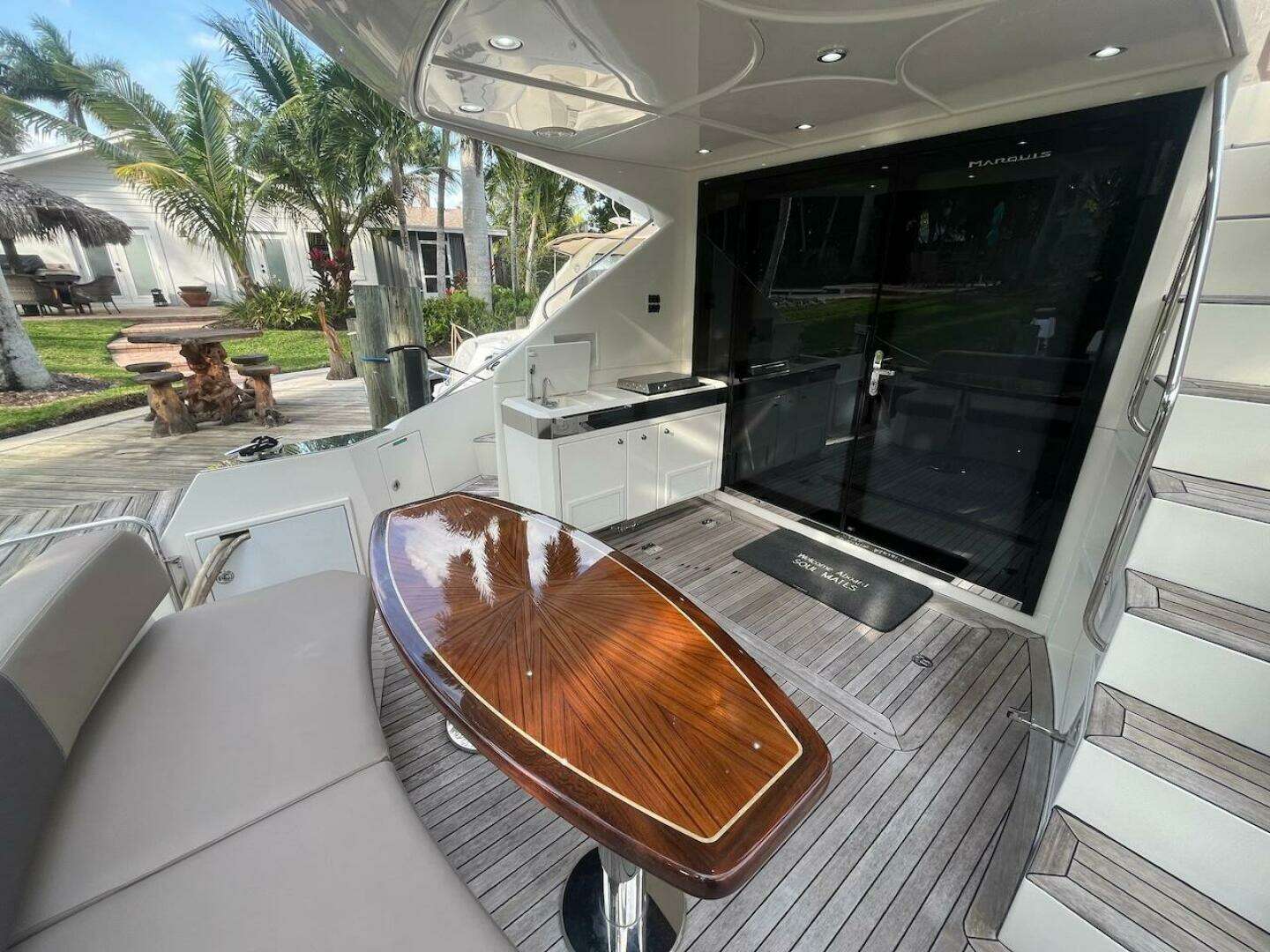 2017 Marquis 500 Sport Yacht - Image 23