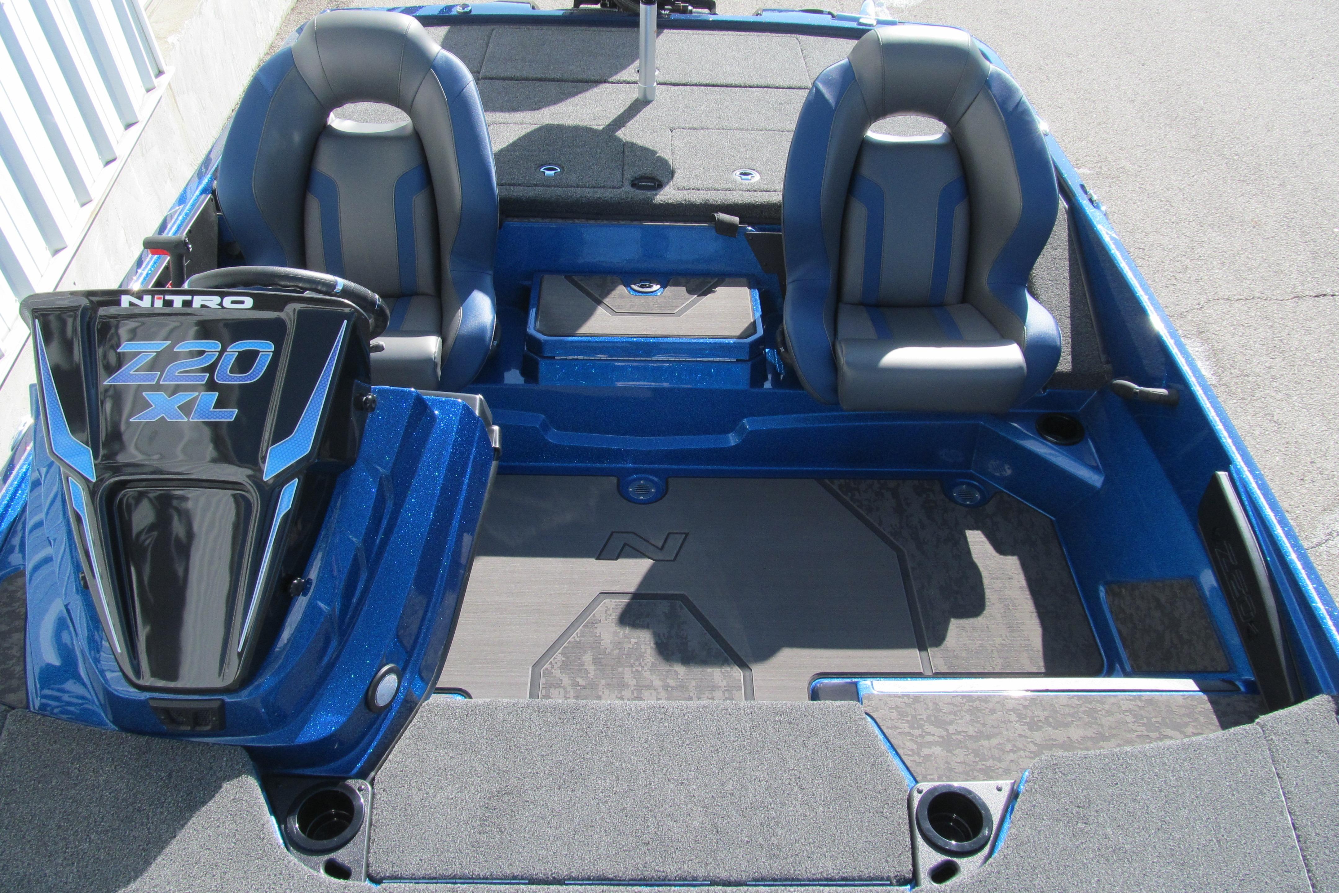 2026 Nitro Z20 XL Pro boat interior with dual seats and sleek design.