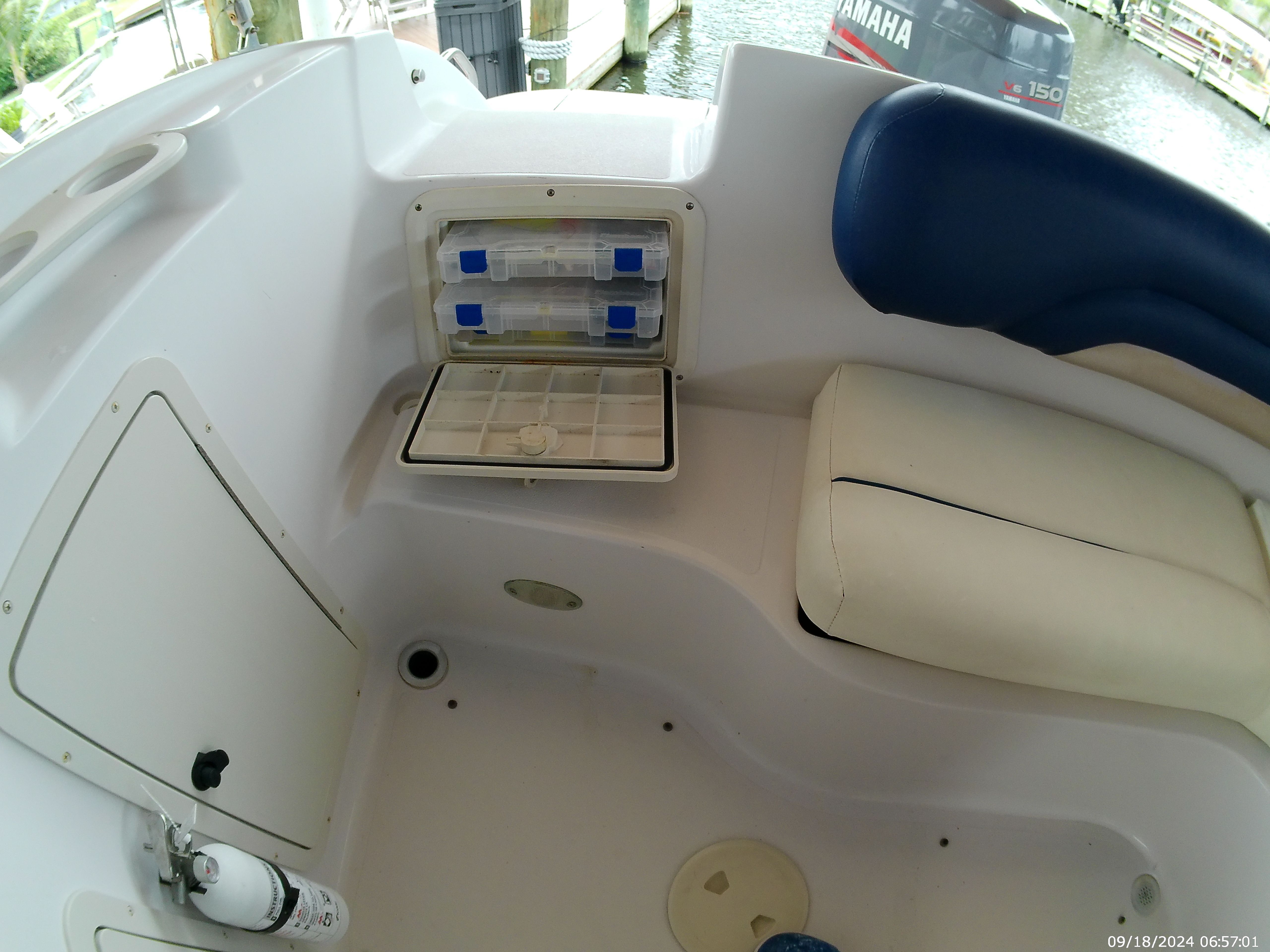 2000 Godfrey / Hurricane Sundeck 237 I/O - 56