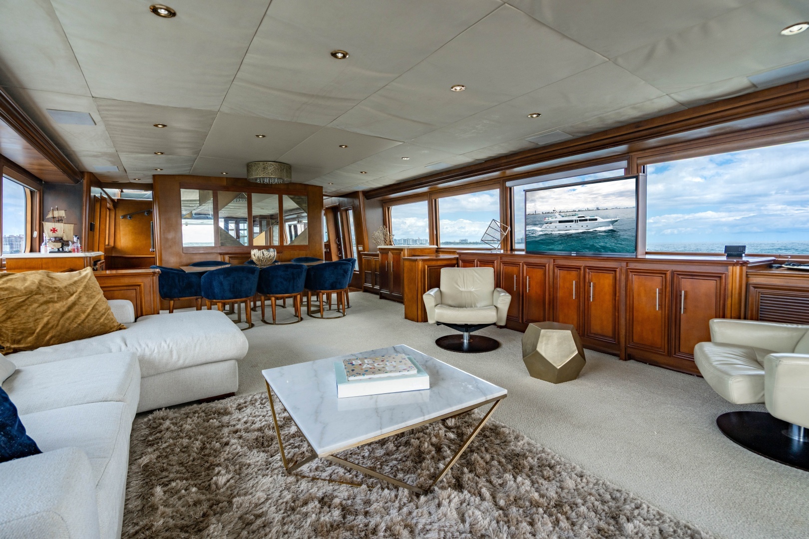 2006 Broward Raised Pilothouse - Image 3