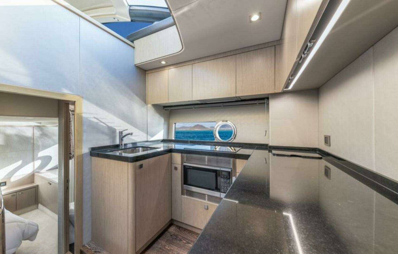 2017 Sunseeker Predator - Image 17