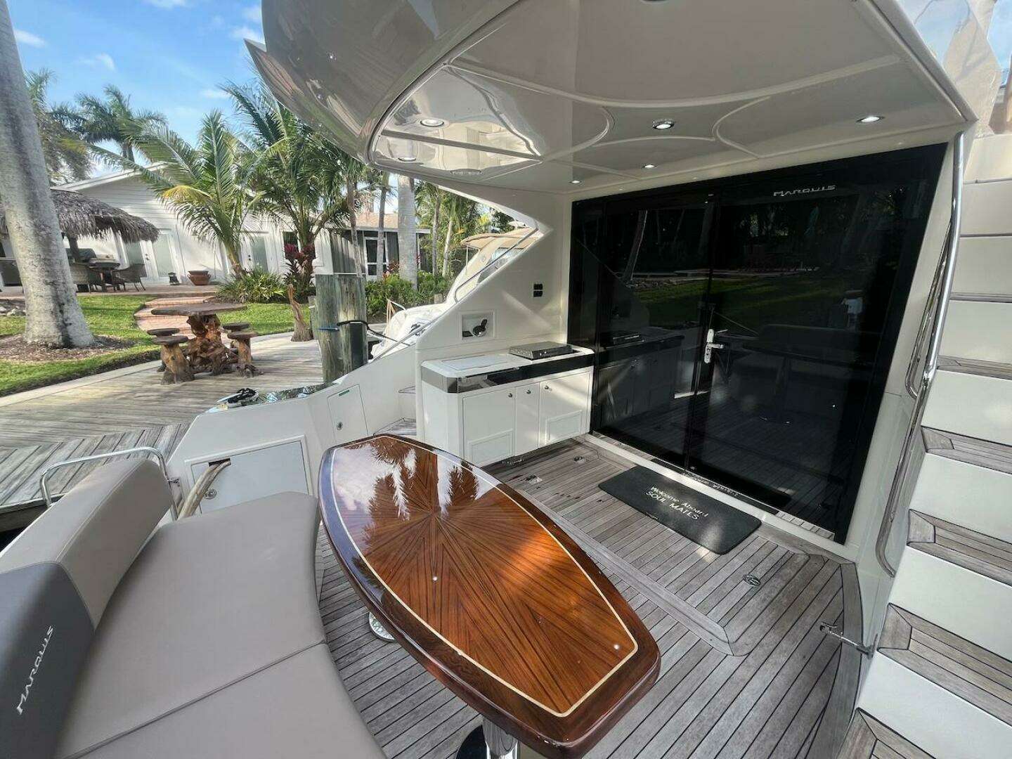 2017 Marquis 500 Sport Yacht - Image 24