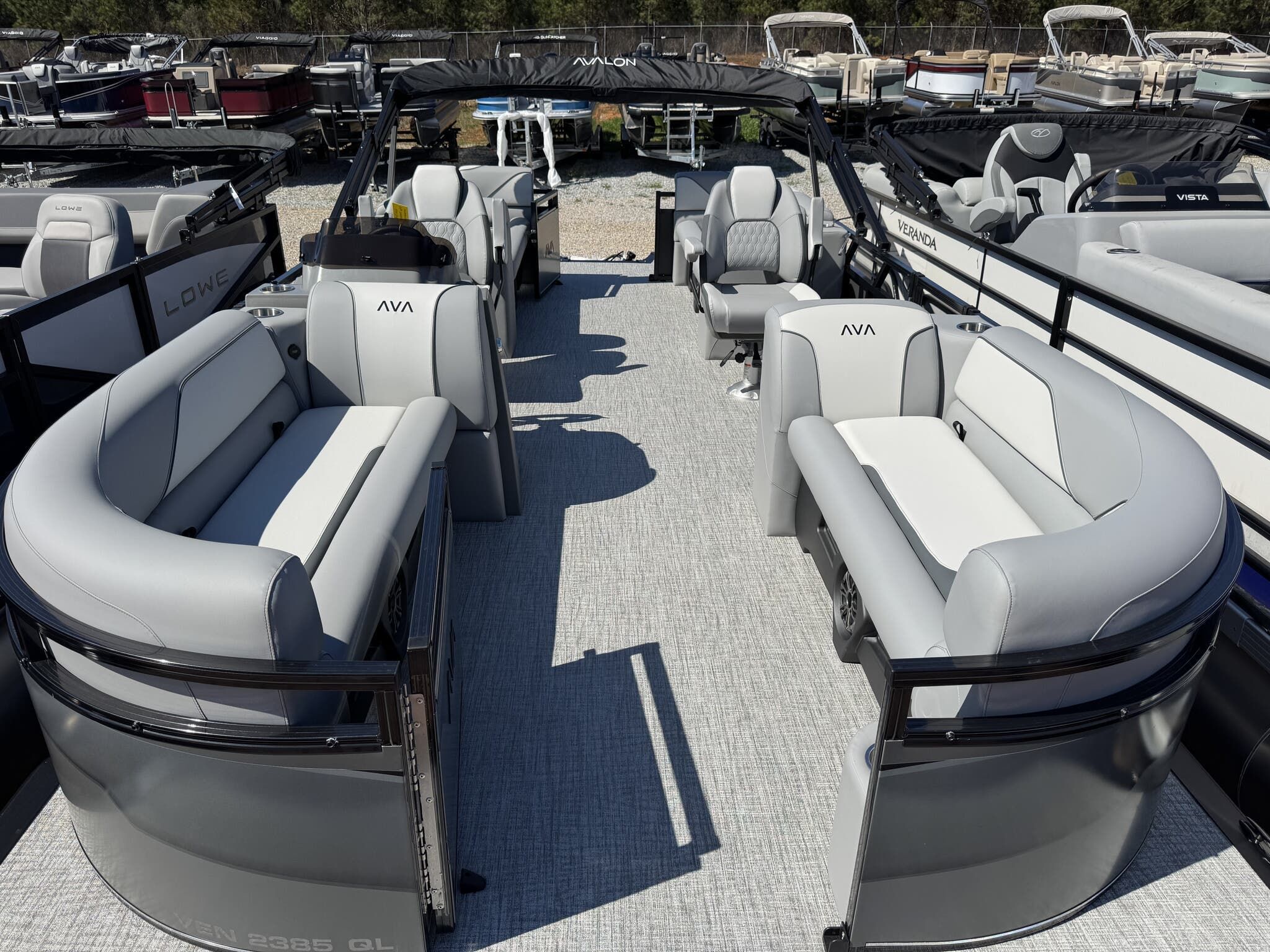 2026 Avalon Venture 85 23 QUAD LOUNGER-140HP - 2