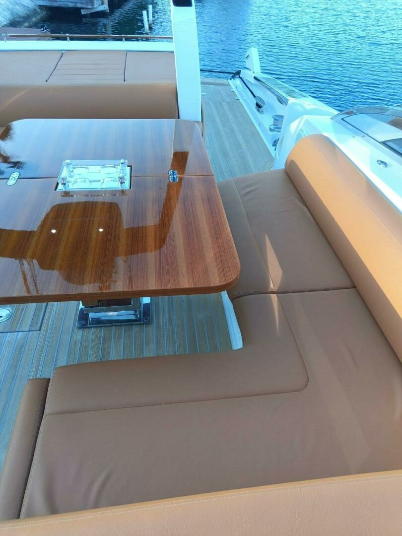 2019 Riva — - Image 14