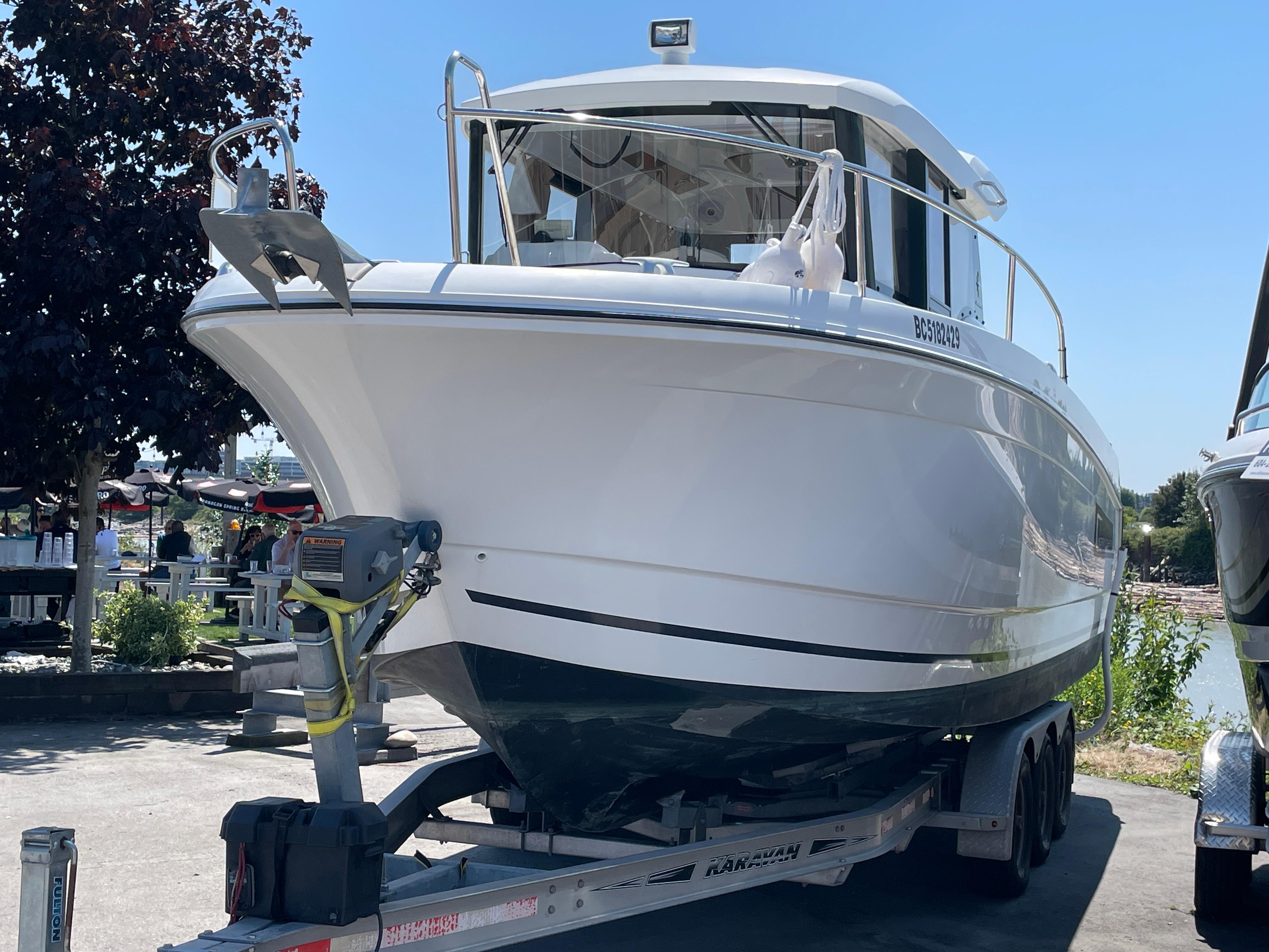 2016 Jeanneau Merry Fisher 855 Marlin