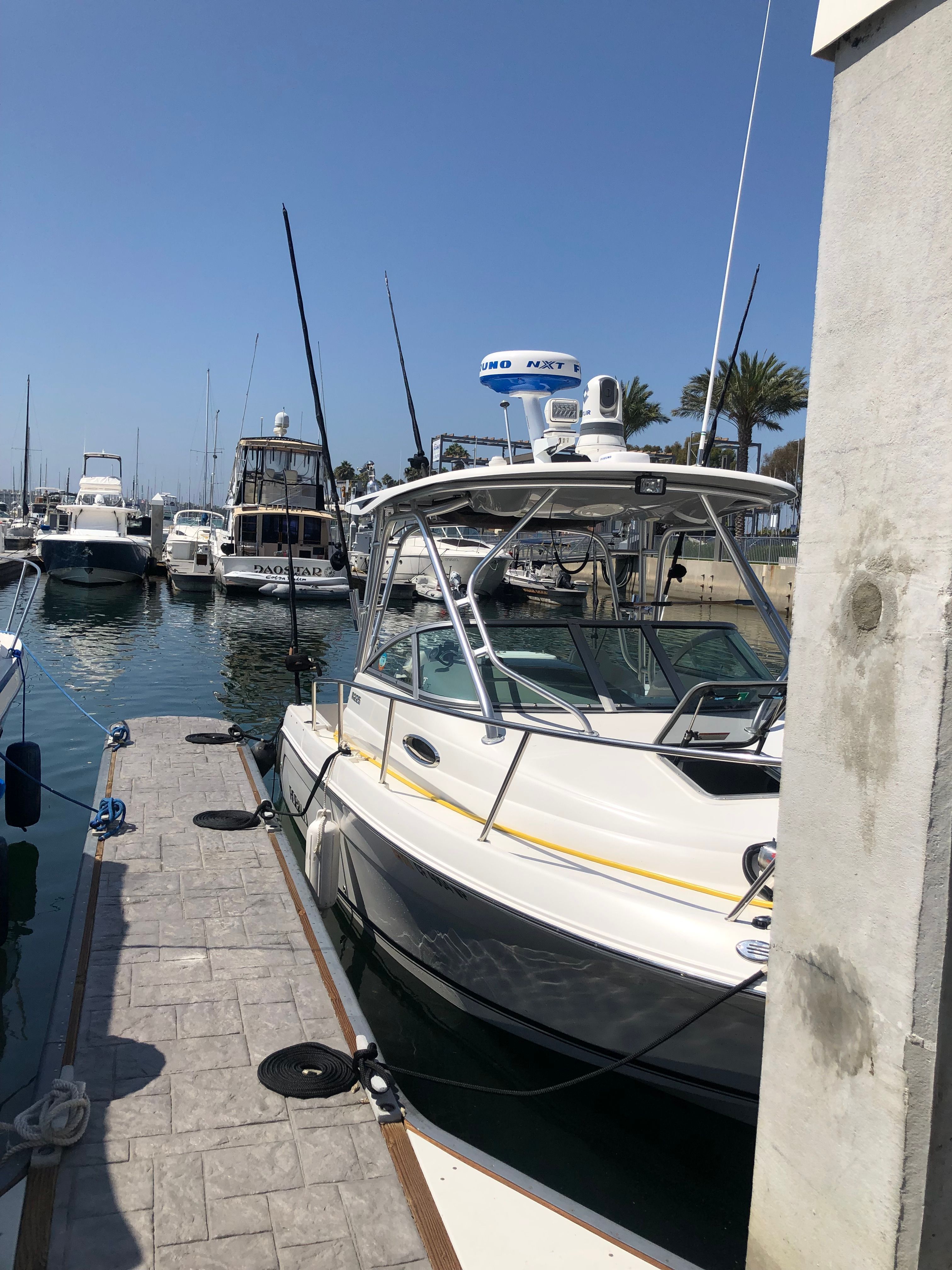 2012 Robalo R225 Walkaround - 4
