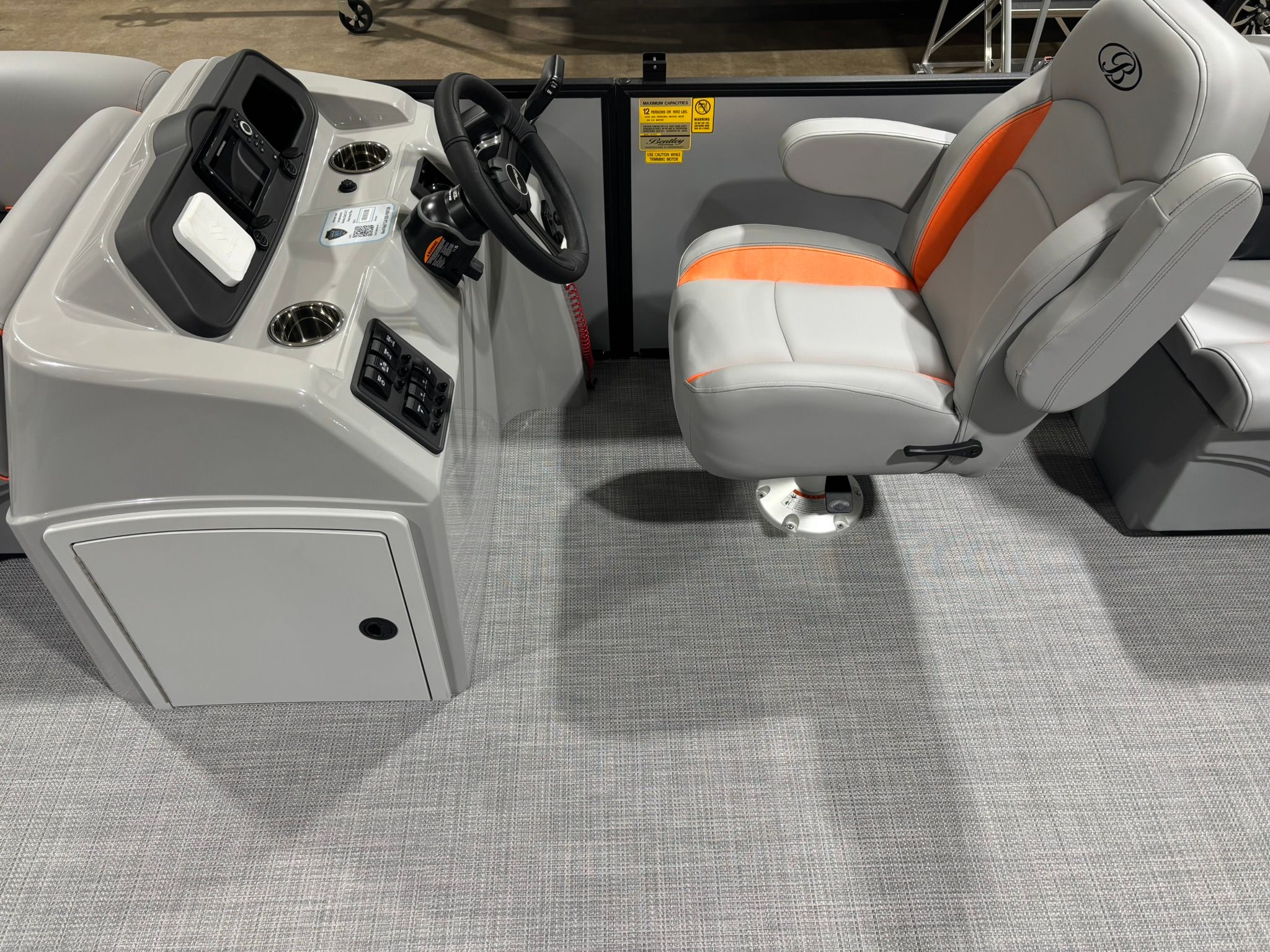 2027 Bentley Pontoons 223 Bolt - 16