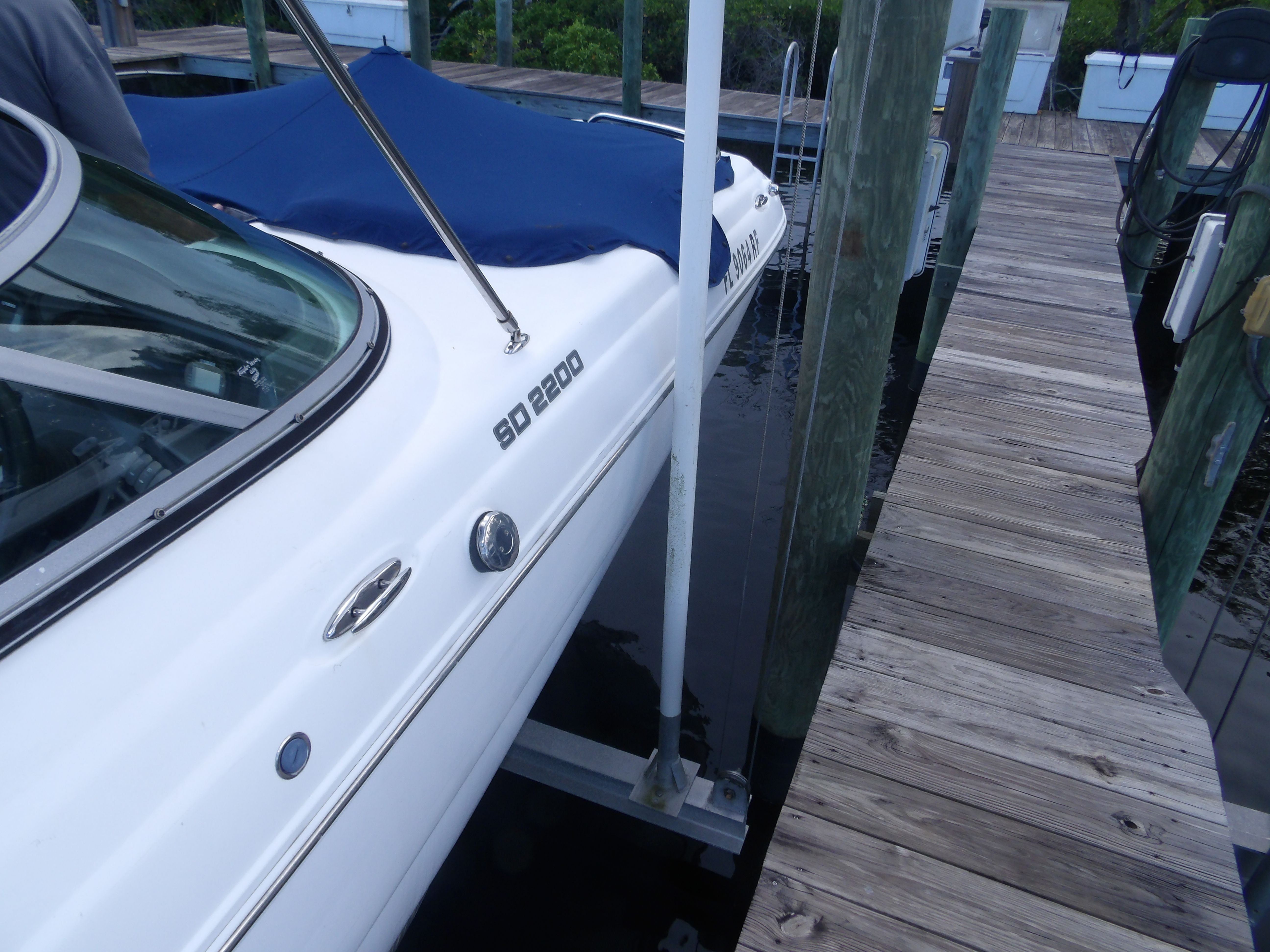 2017 Hurricane SunDeck 2200 OB - 8