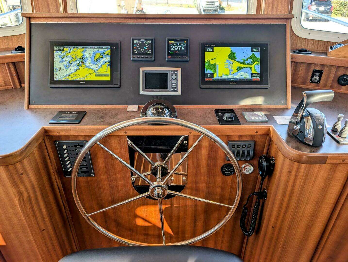 2015 American Tug — - Image 18