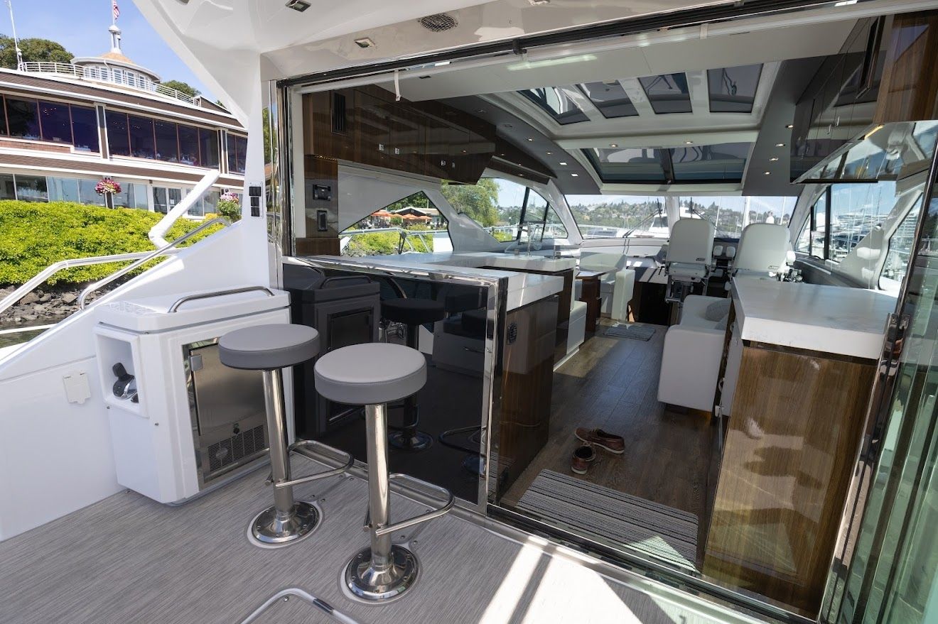 2021 Cruisers Yachts 60 Cantius - 7