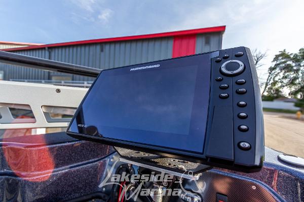2024 Recon 985 SC boat with Humminbird fish finder at Lakeside Marina.