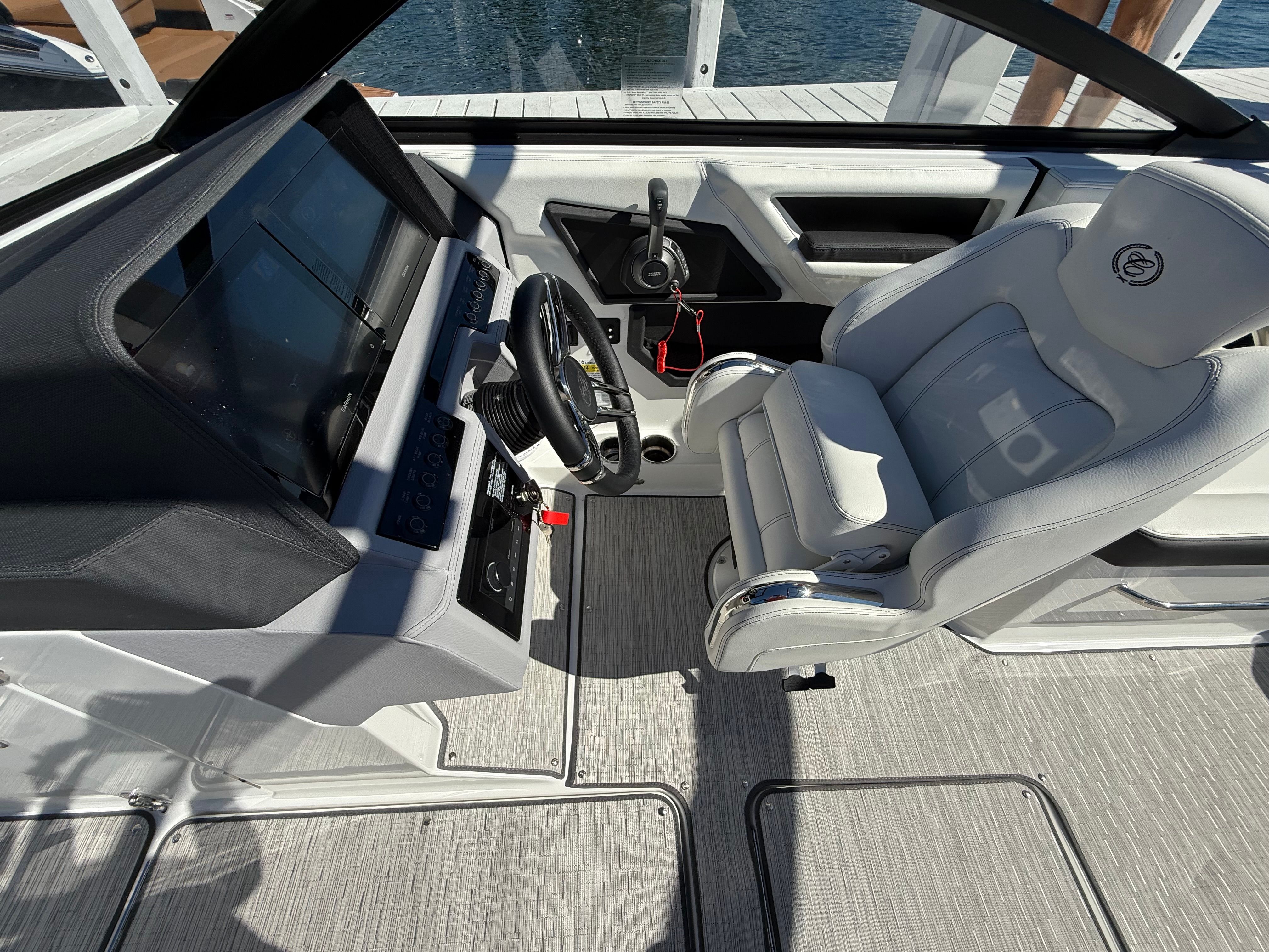 2026 Cobalt R6 Surf - 14