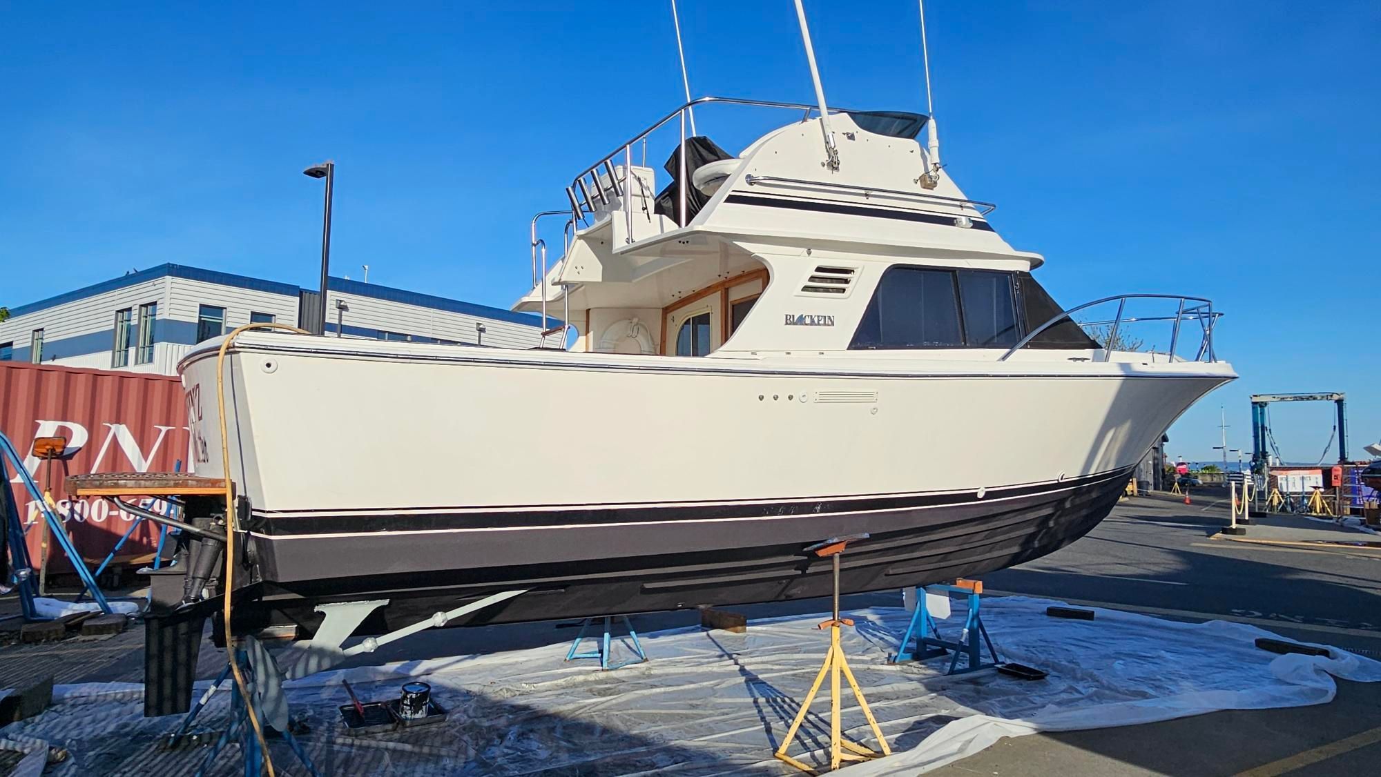 1990 Blackfin Flybridge - 2