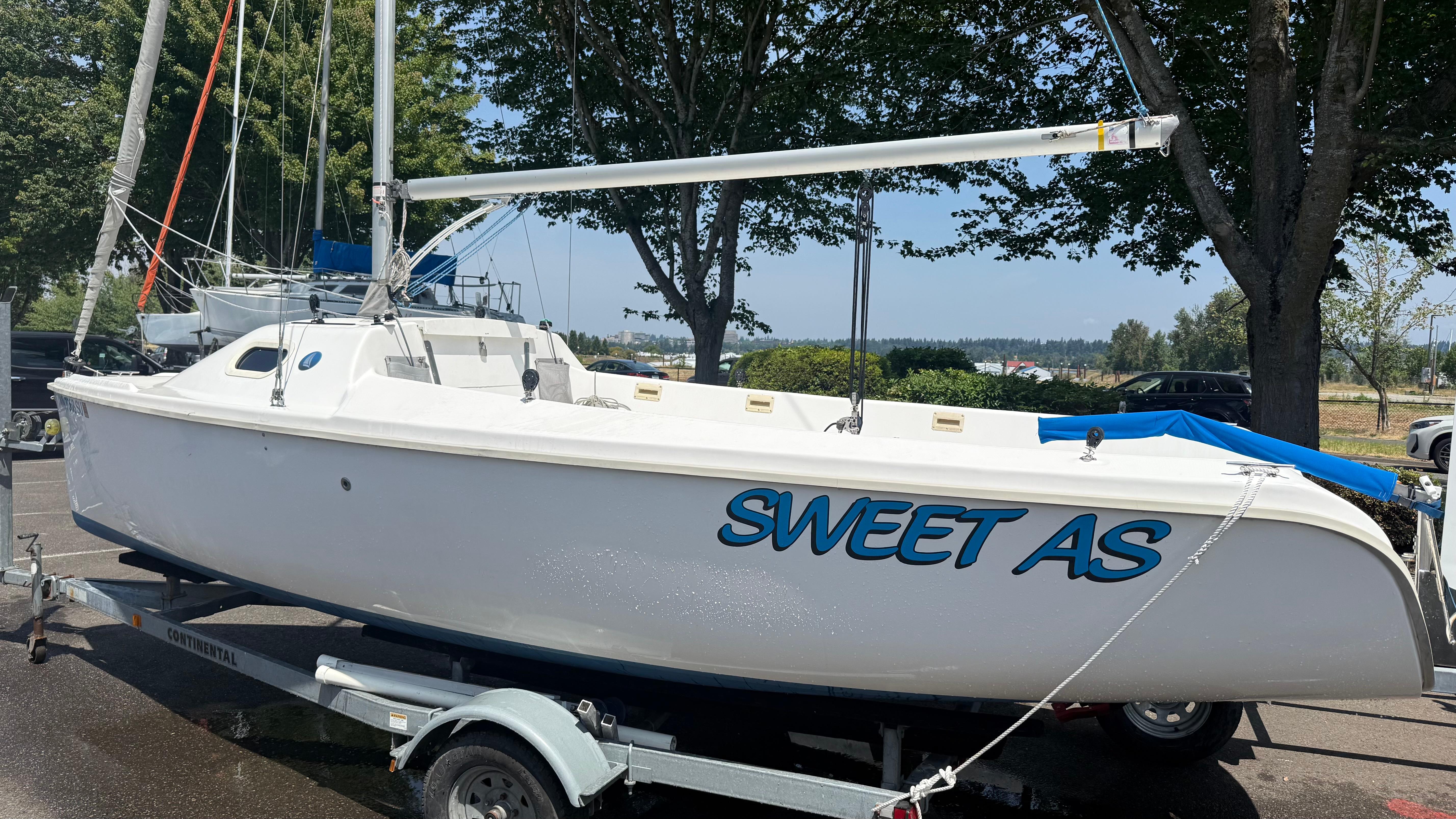 2011 Marlow-Hunter 22