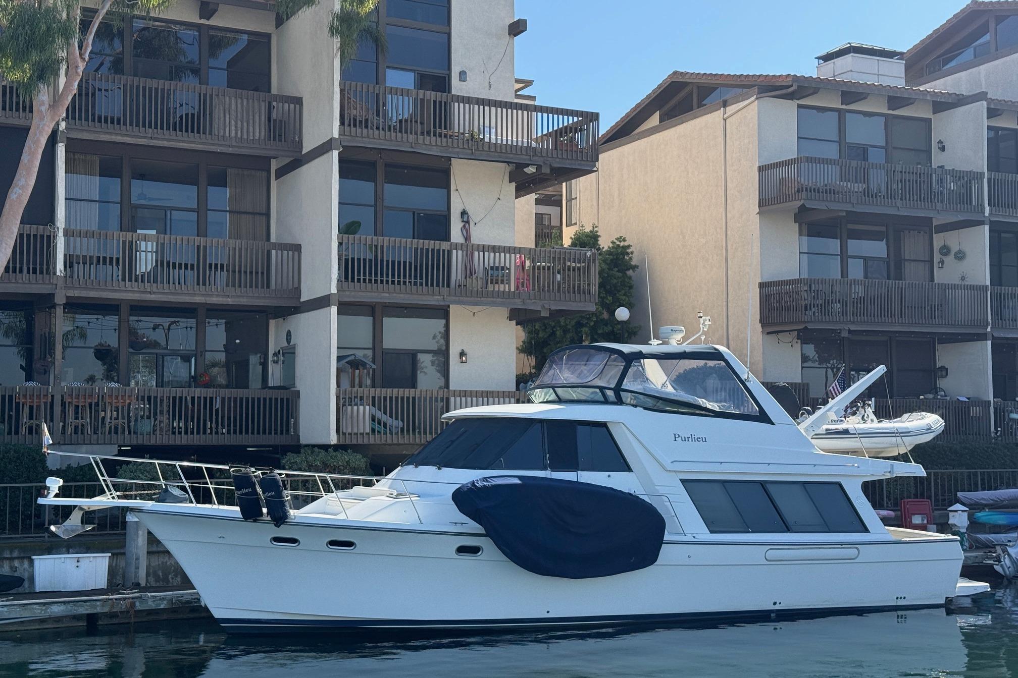 2002 Bayliner 4788 Pilot House Motoryacht