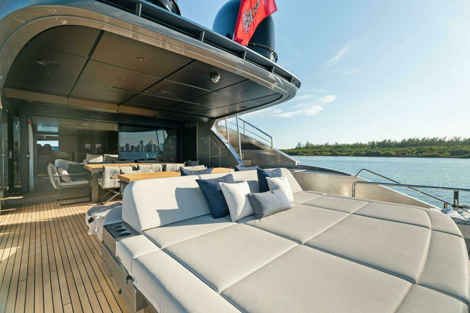 2023 Pershing GTX Motoryacht - Image 51