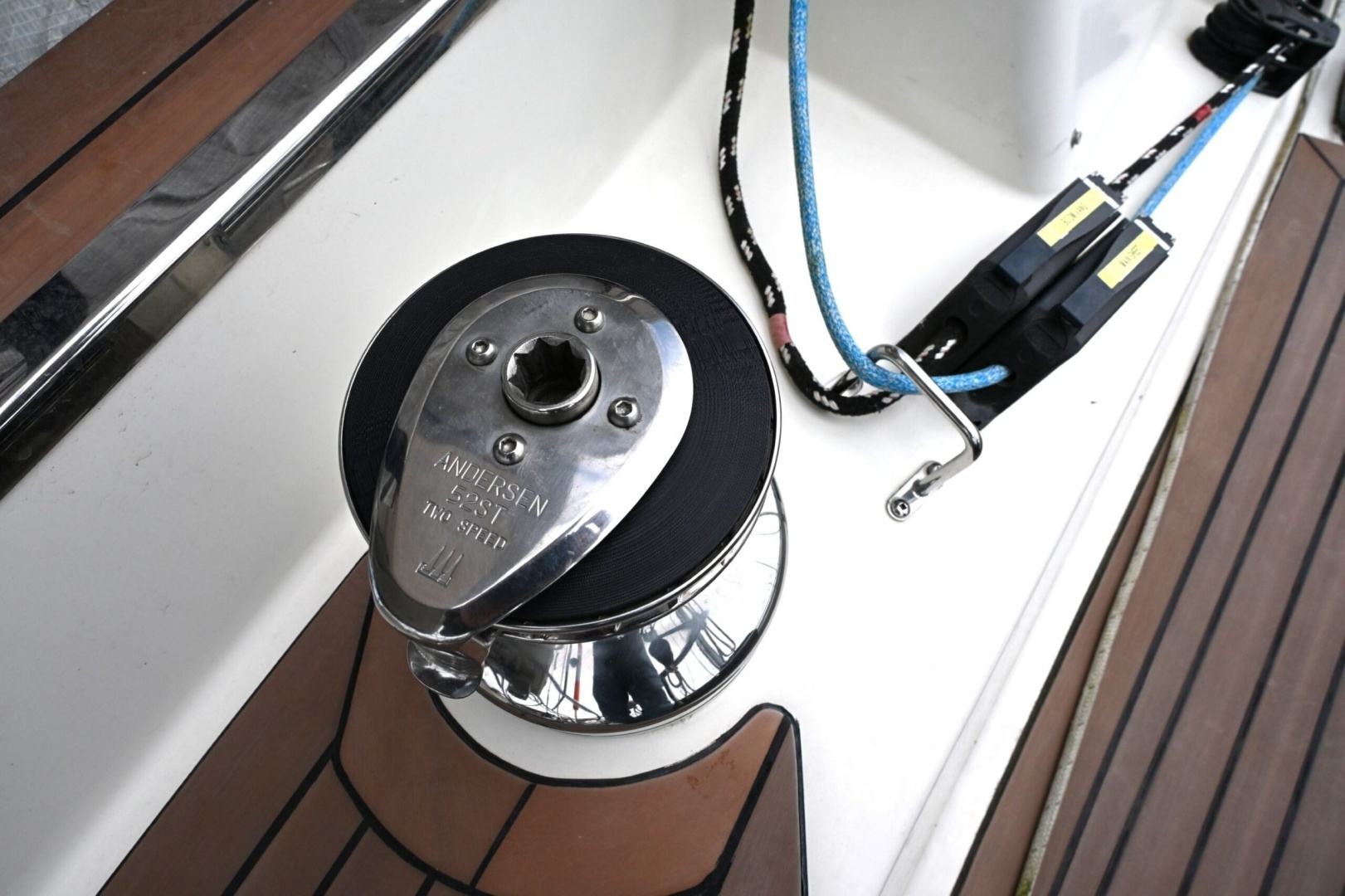 2006 Waterline 50 - Image 30