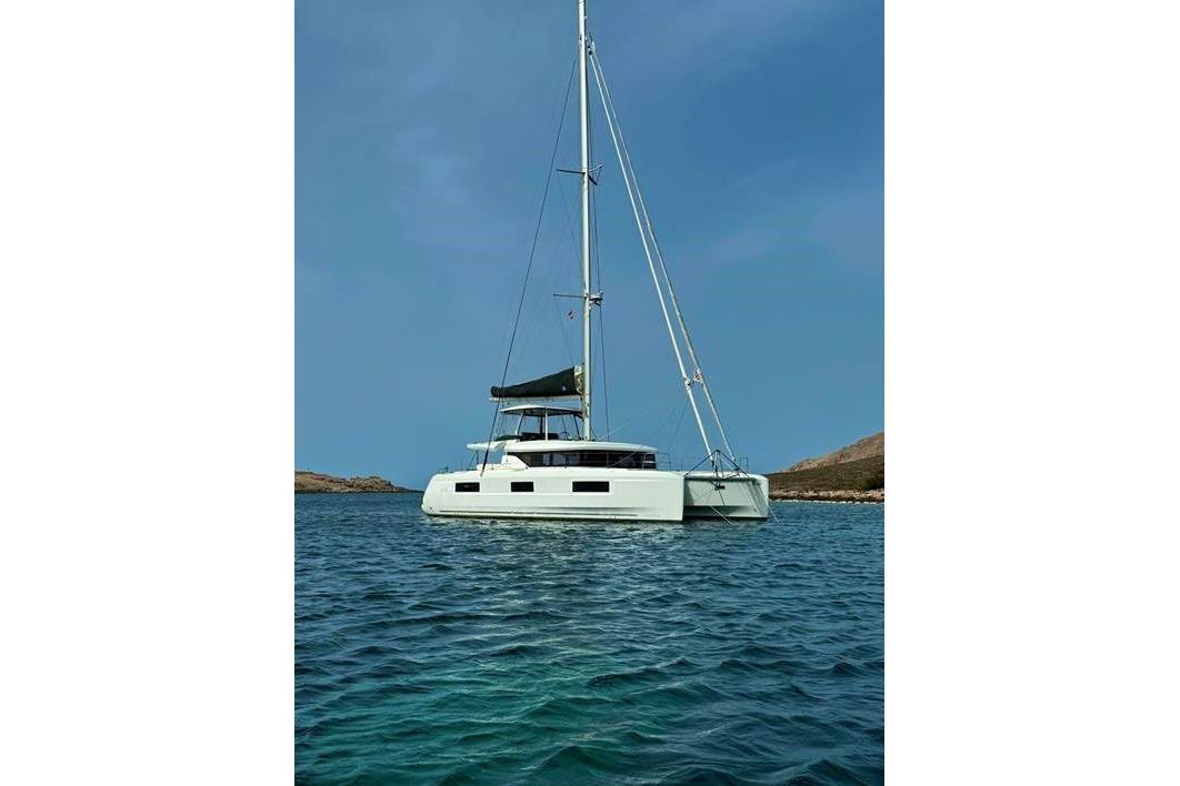 2023 Lagoon 46