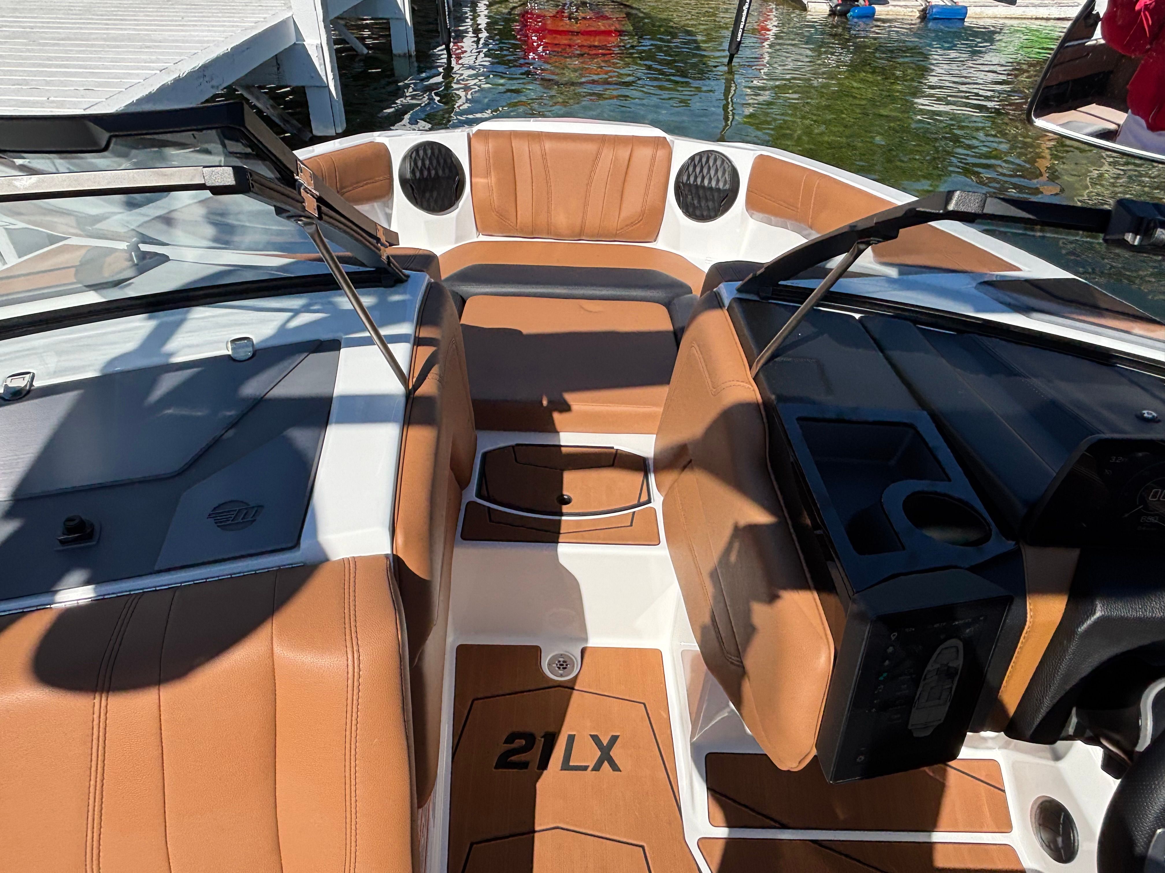 2026 Malibu Wakesetter 21 LX - 15