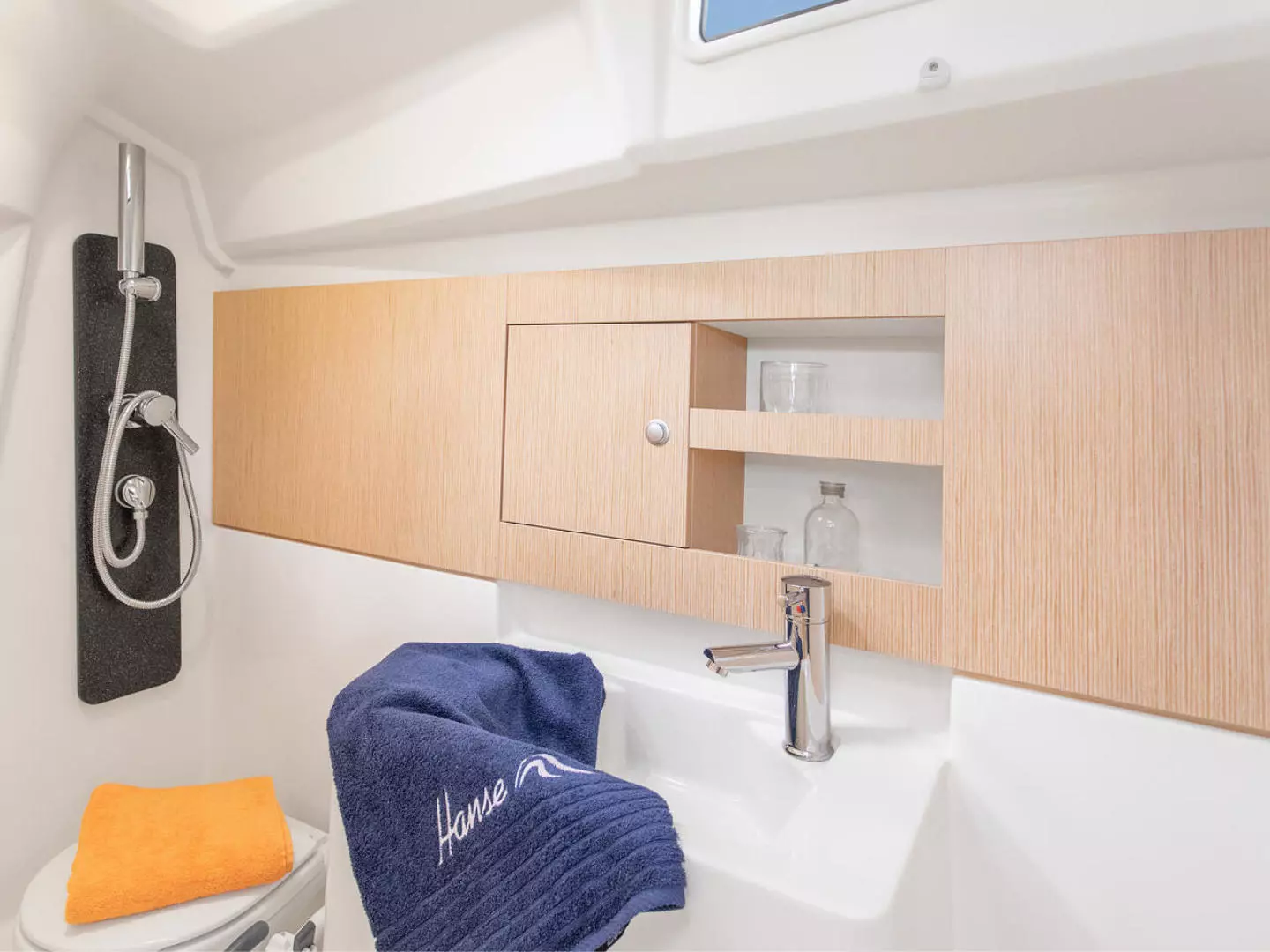2025 Hanse 315 - Image 36