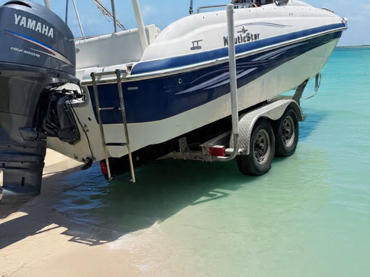 2009 NauticStar 210 Sport Deck (211 hours) - 9