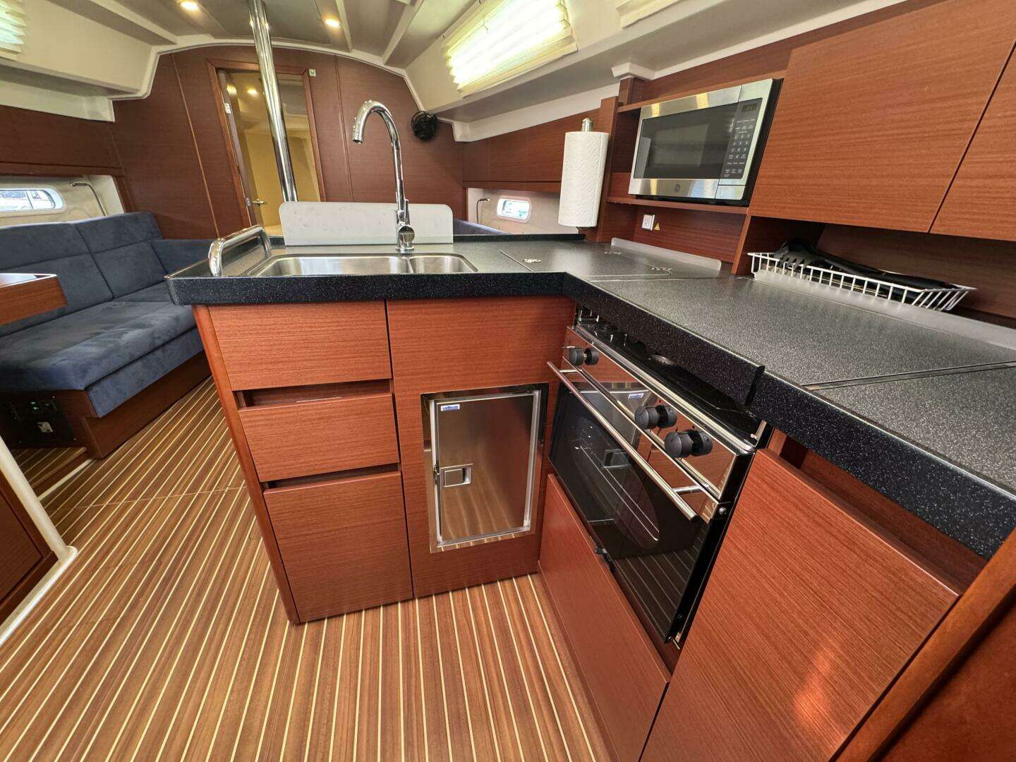 2018 Hanse 348 - Image 43