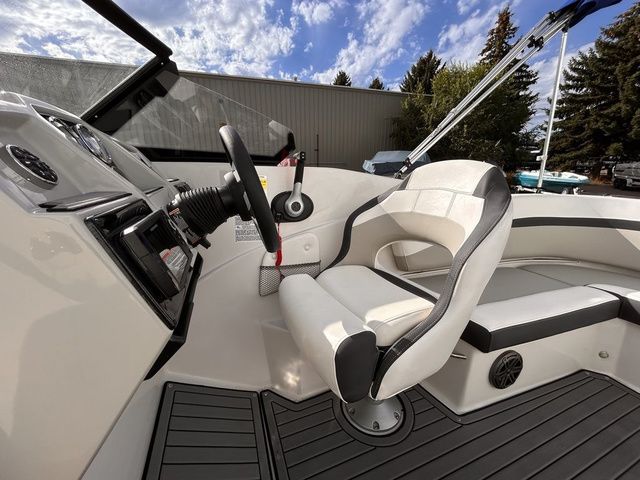 2024 Starcraft SVX 230 OB - 10